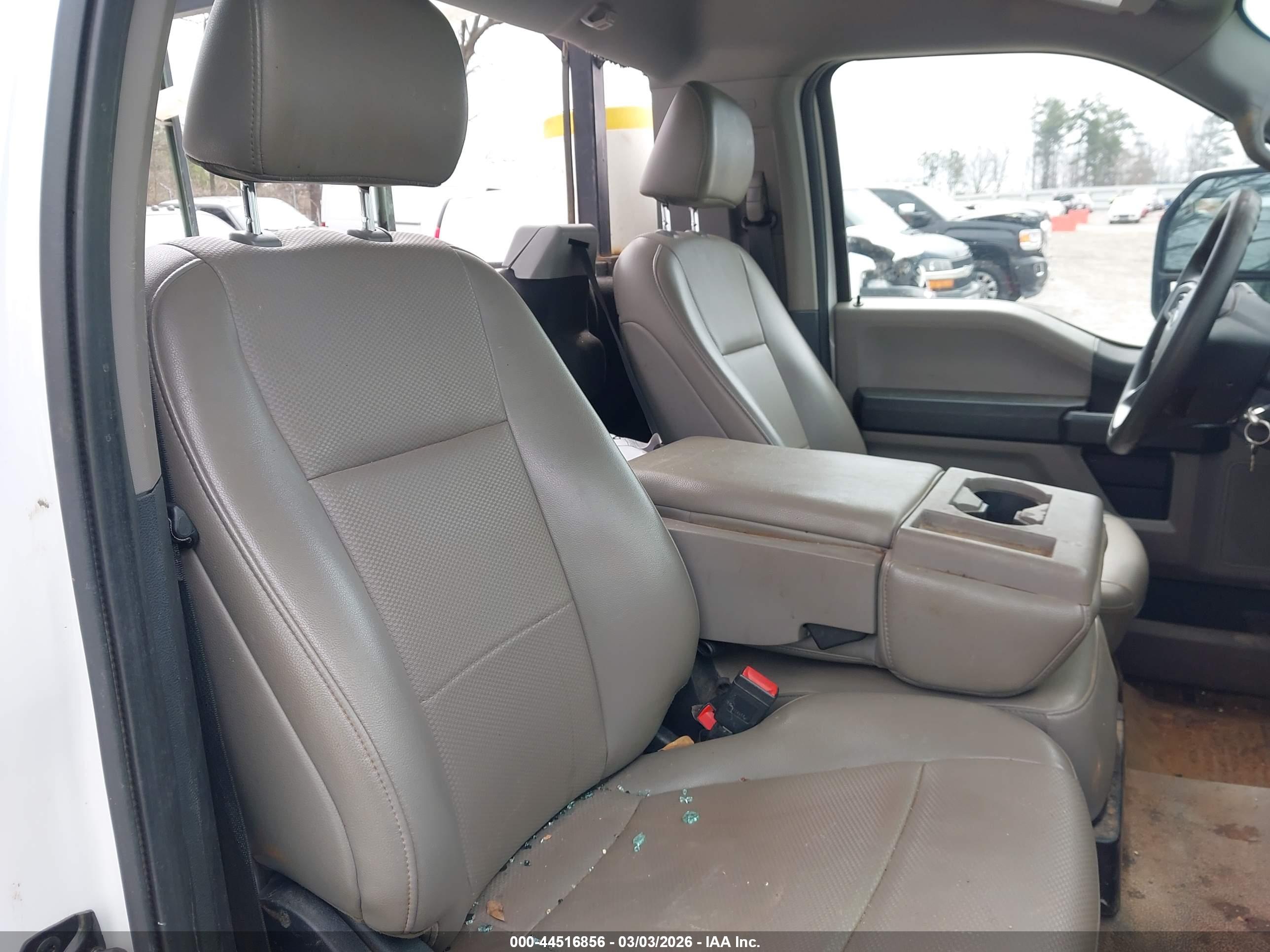 FORD F-250 image 8