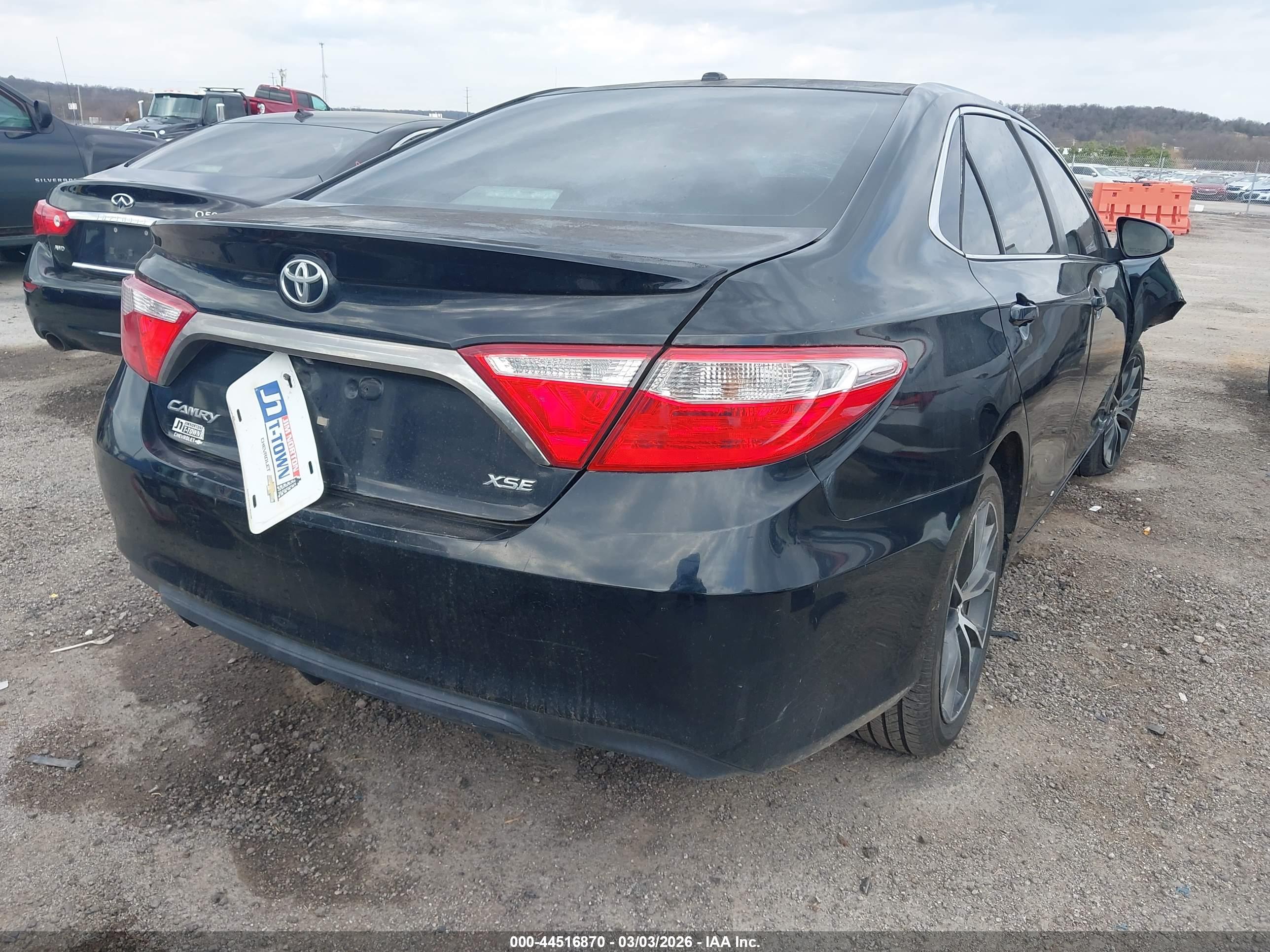 TOYOTA CAMRY image 4