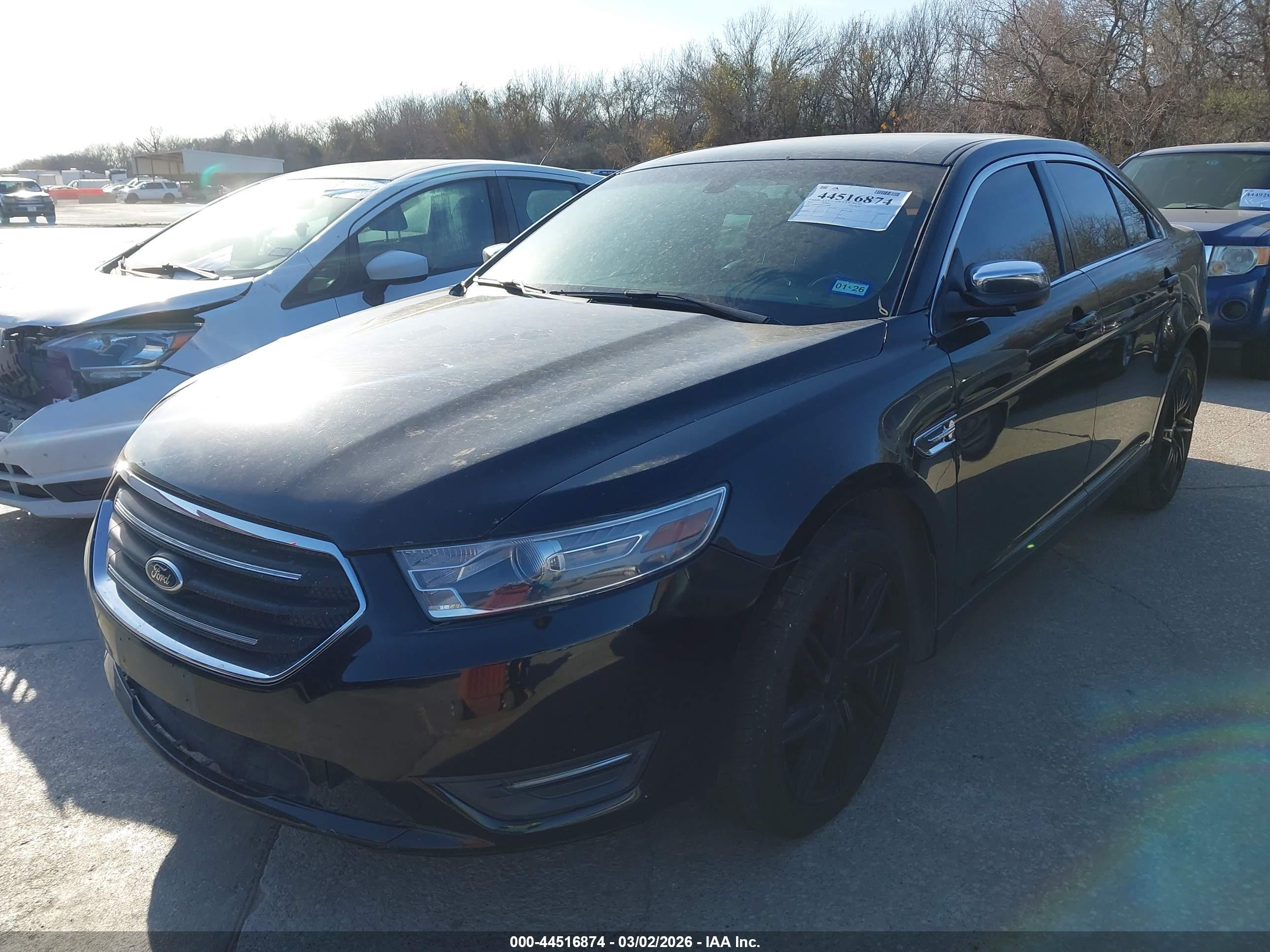 FORD TAURUS image 2