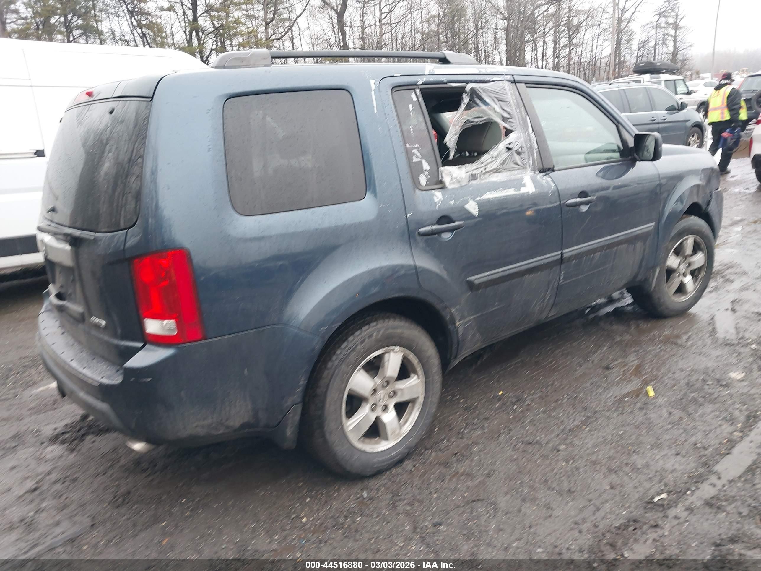 HONDA PILOT image 4