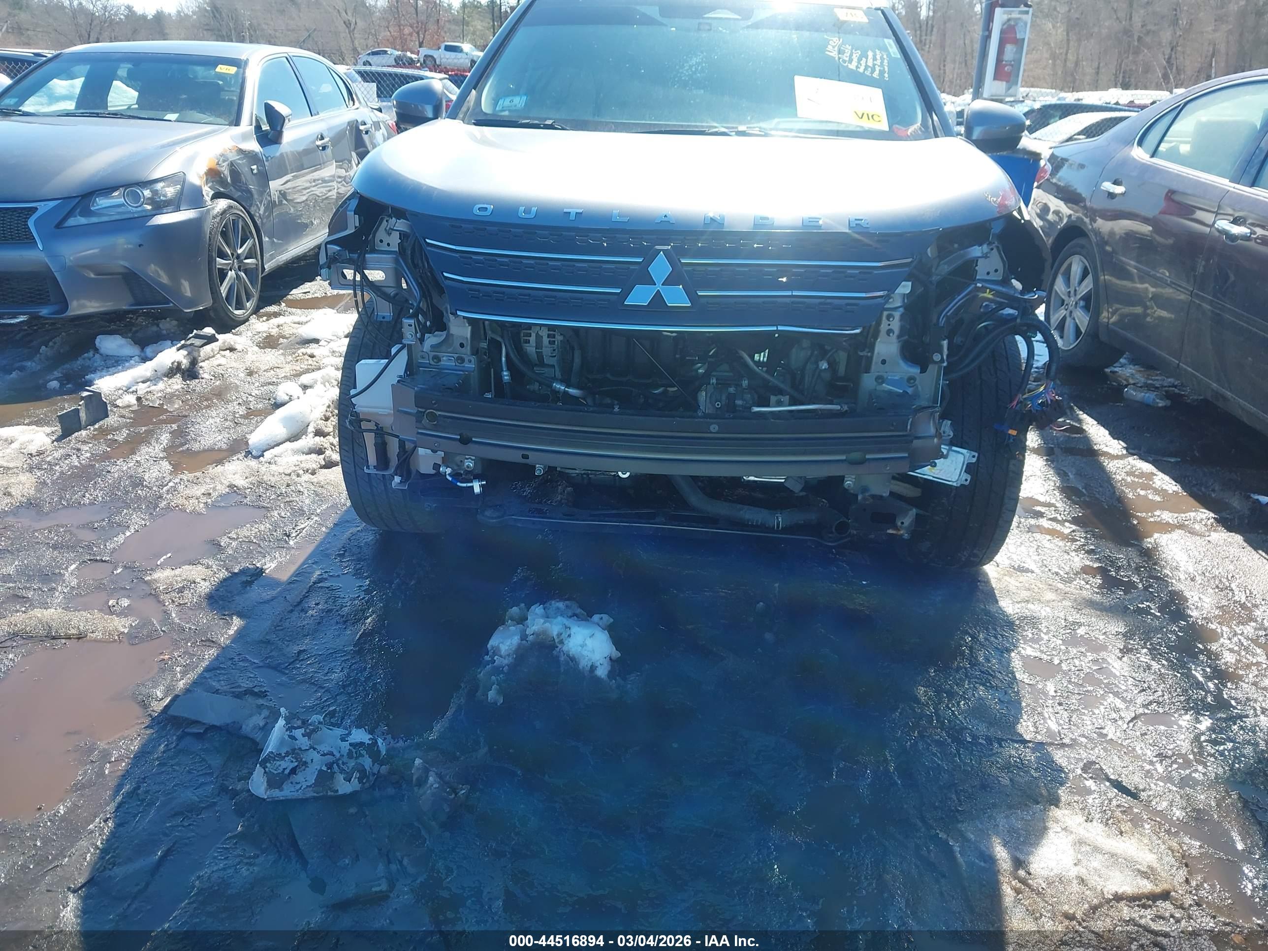 MITSUBISHI OUTLANDER image 6