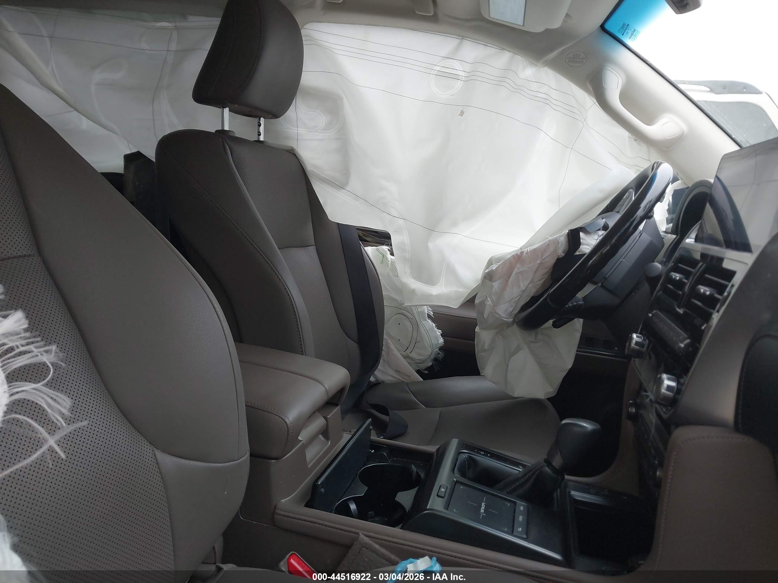 LEXUS GX image 5