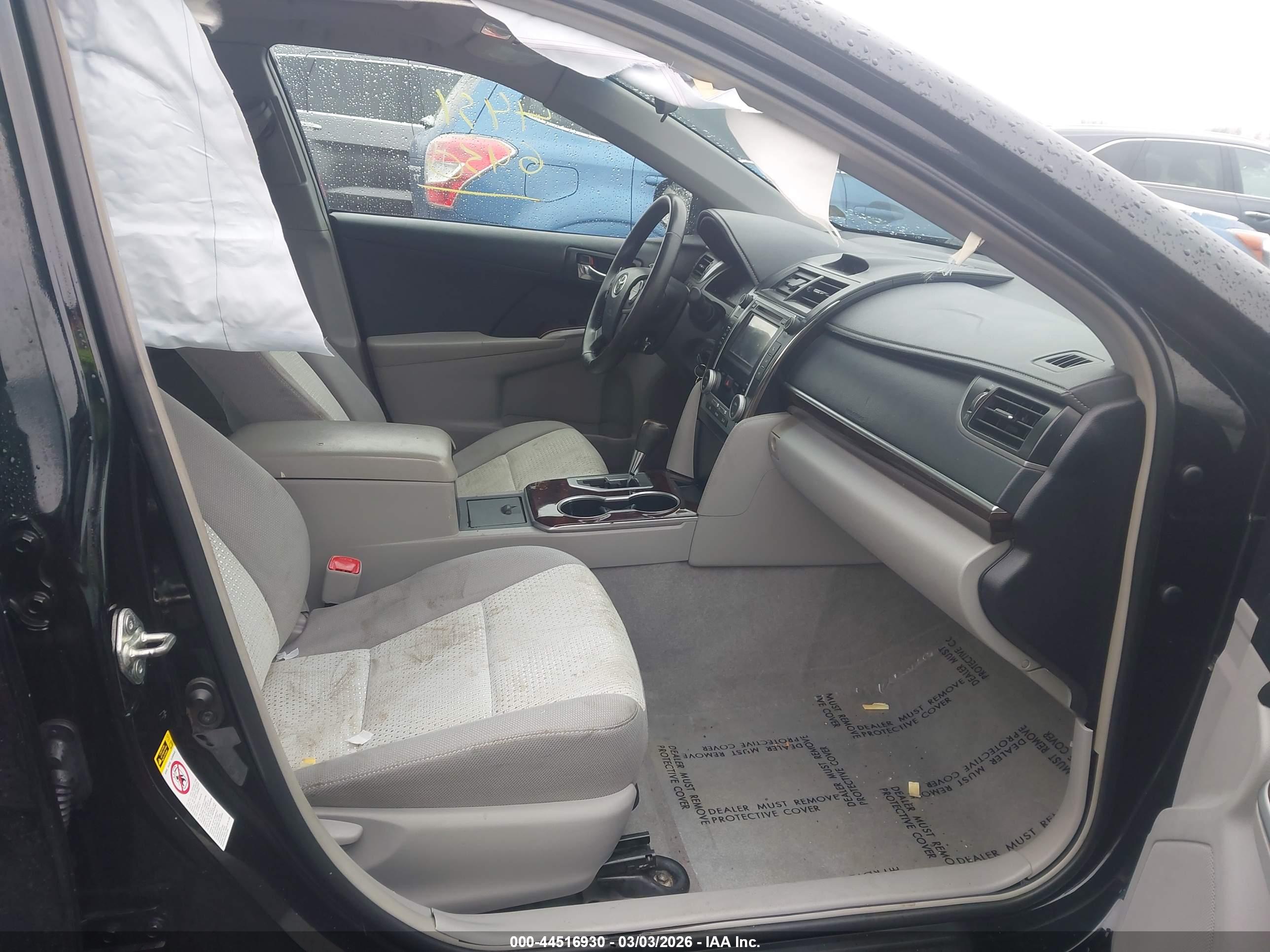 TOYOTA CAMRY image 5