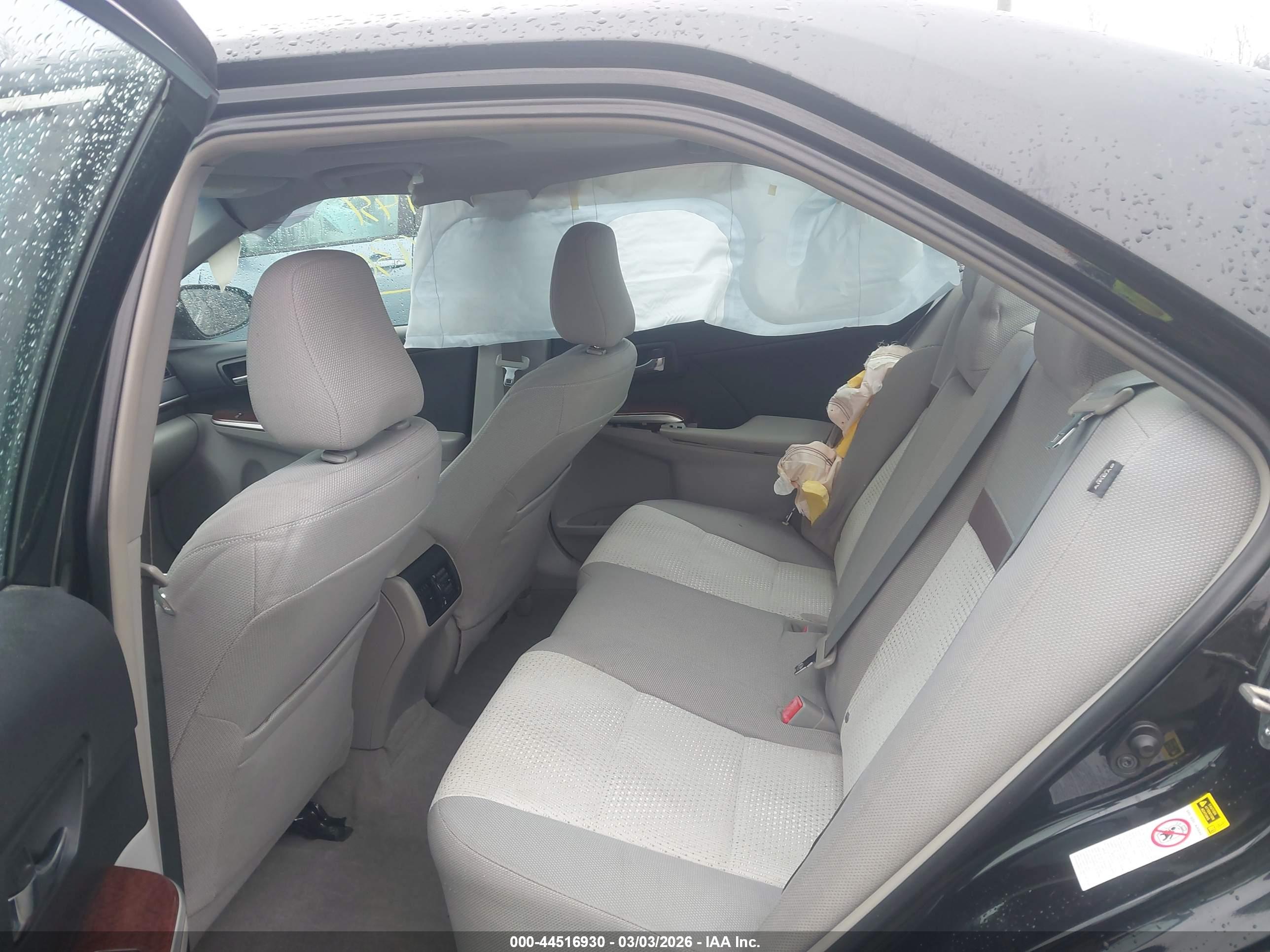 TOYOTA CAMRY image 8