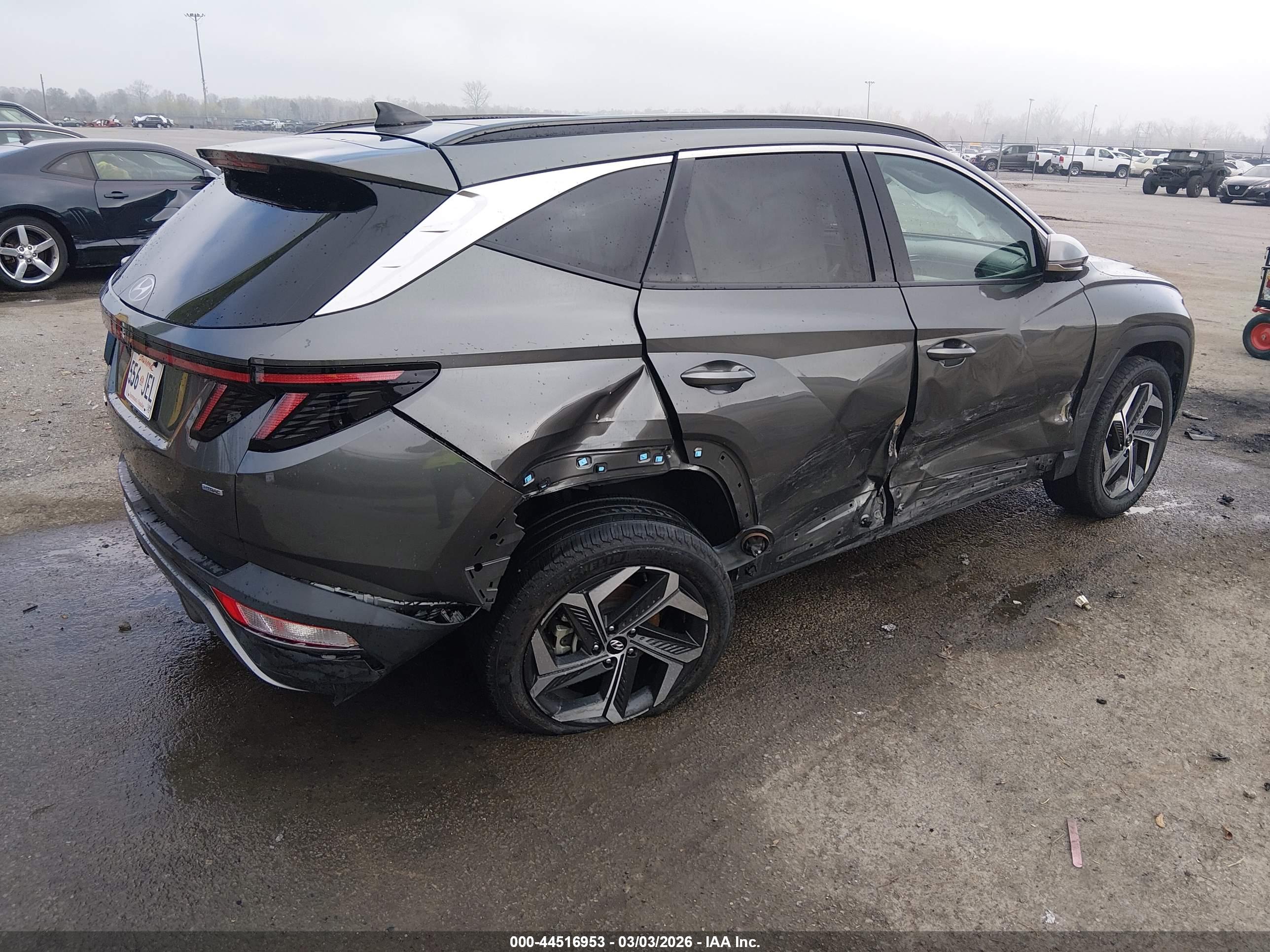 HYUNDAI TUCSON image 4