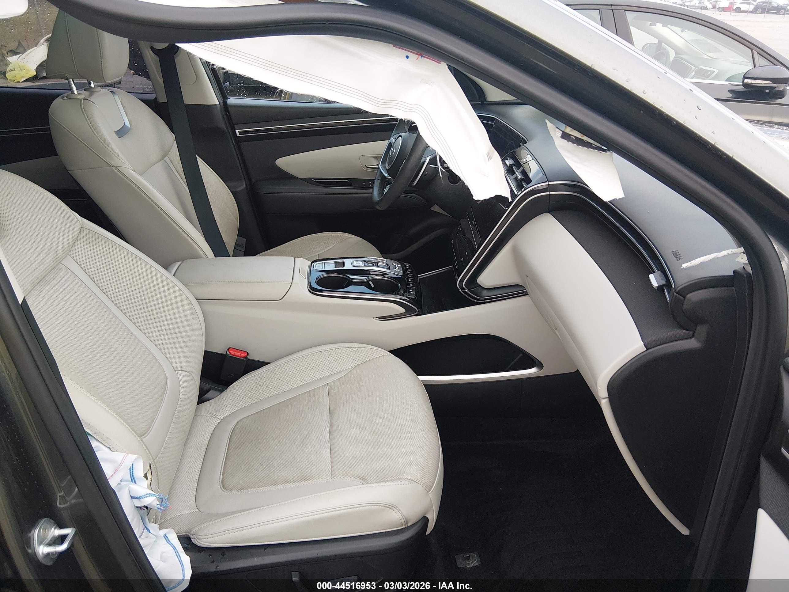 HYUNDAI TUCSON image 5
