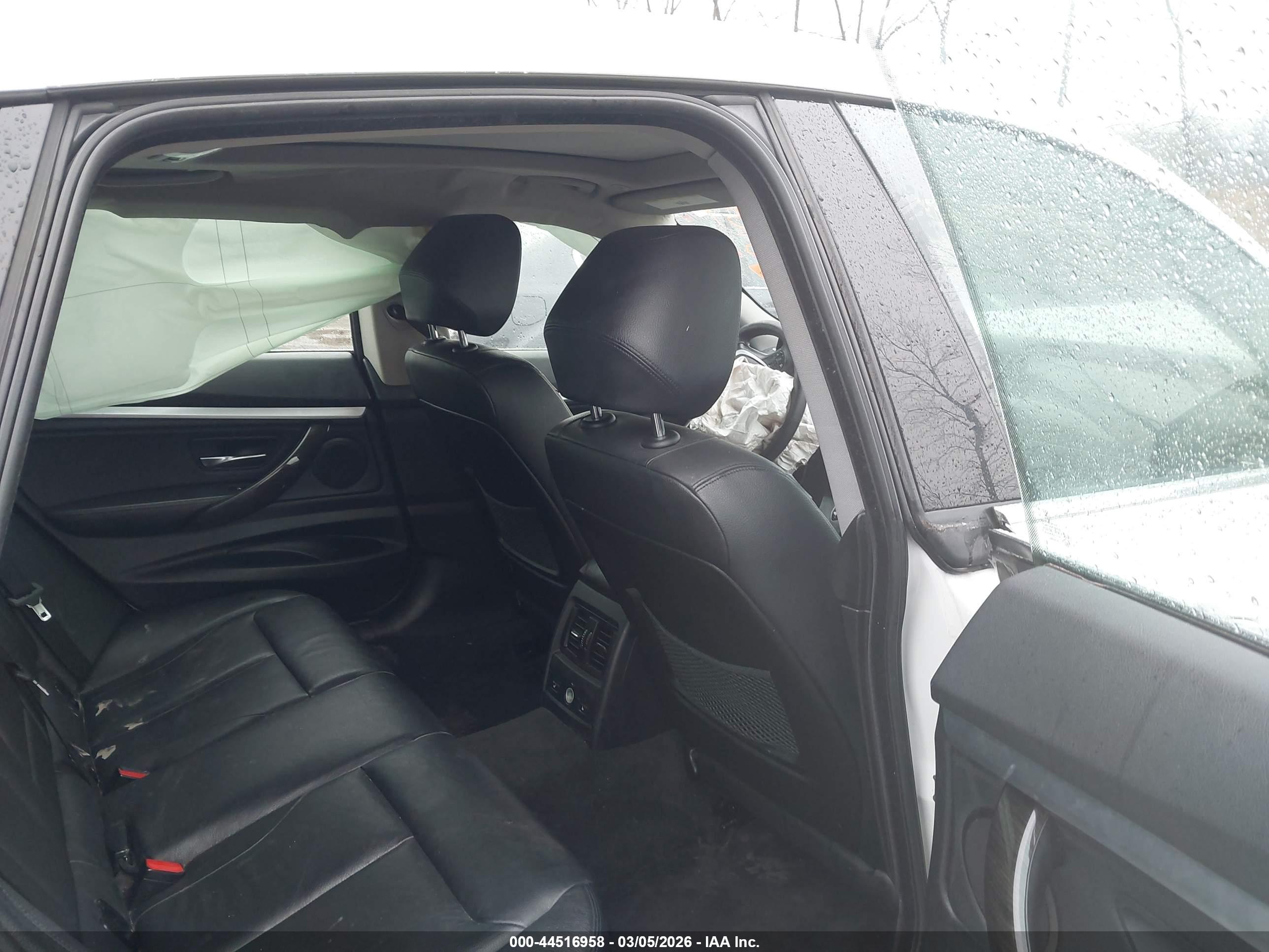 BMW 328I image 8