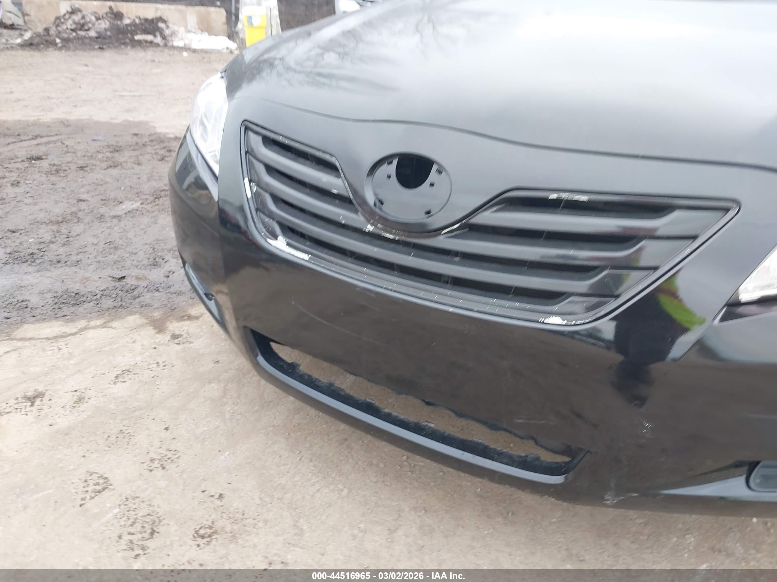 TOYOTA CAMRY image 6