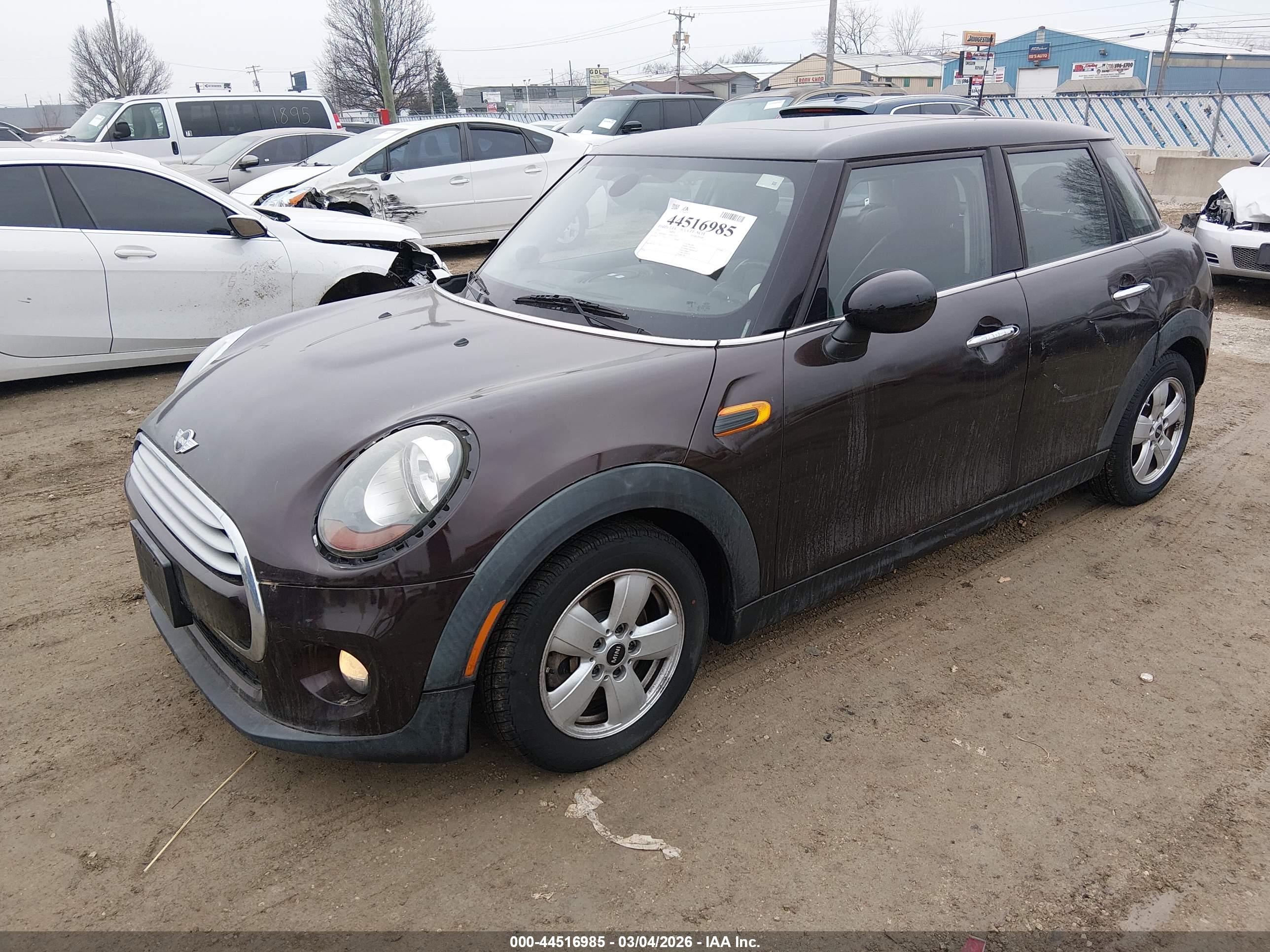 MINI HARDTOP image 2