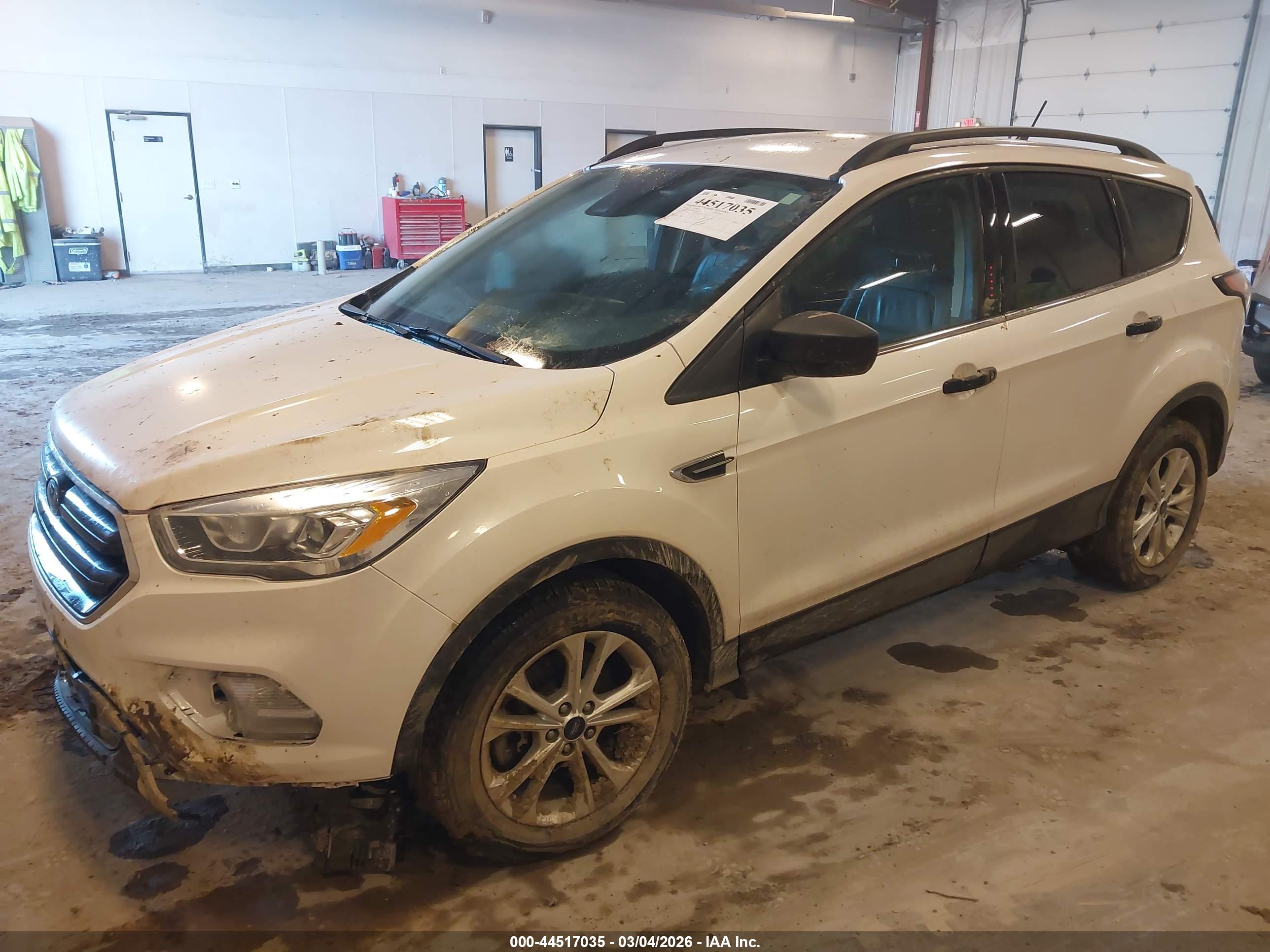 FORD ESCAPE image 2