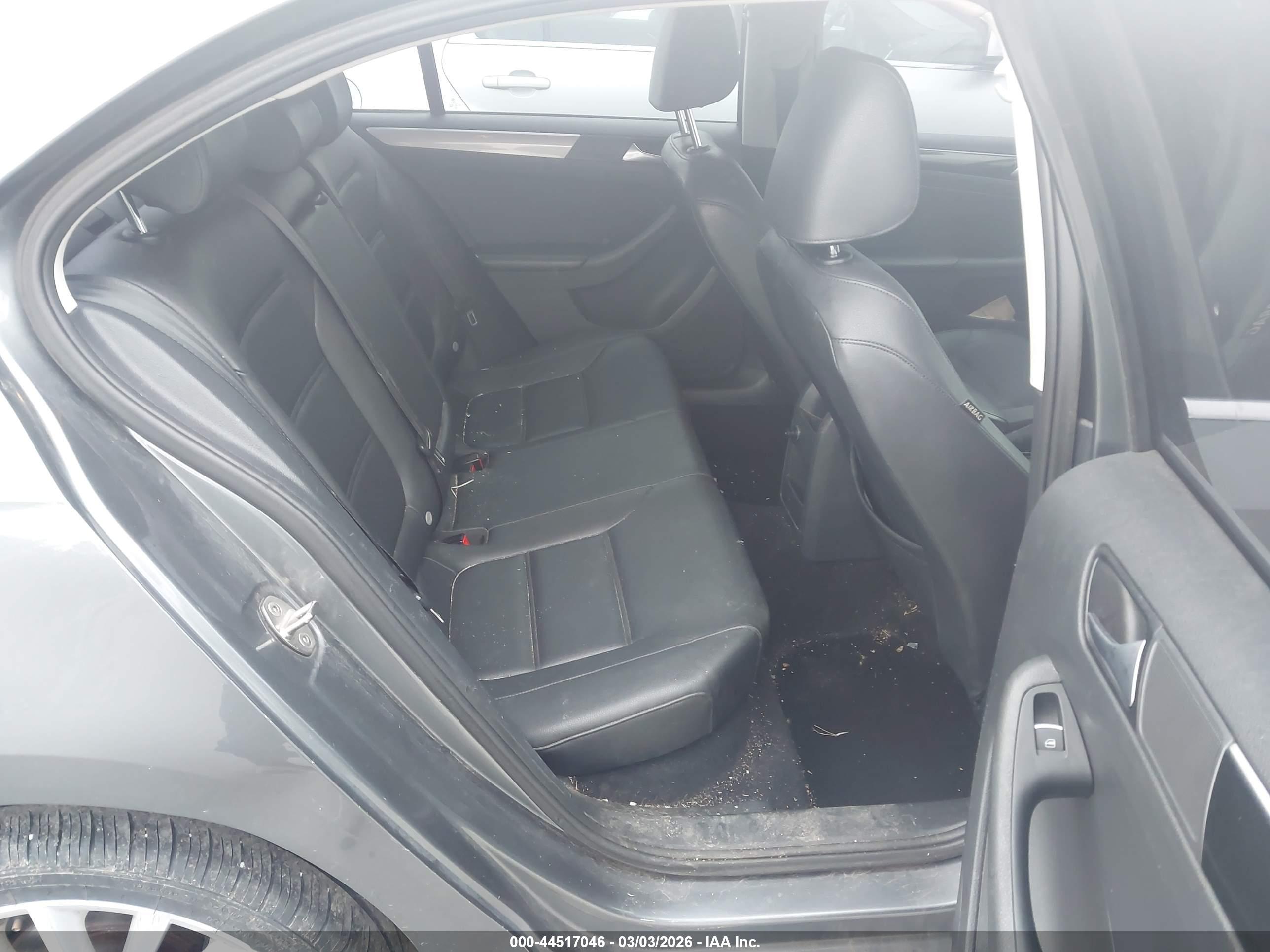 VOLKSWAGEN JETTA image 8