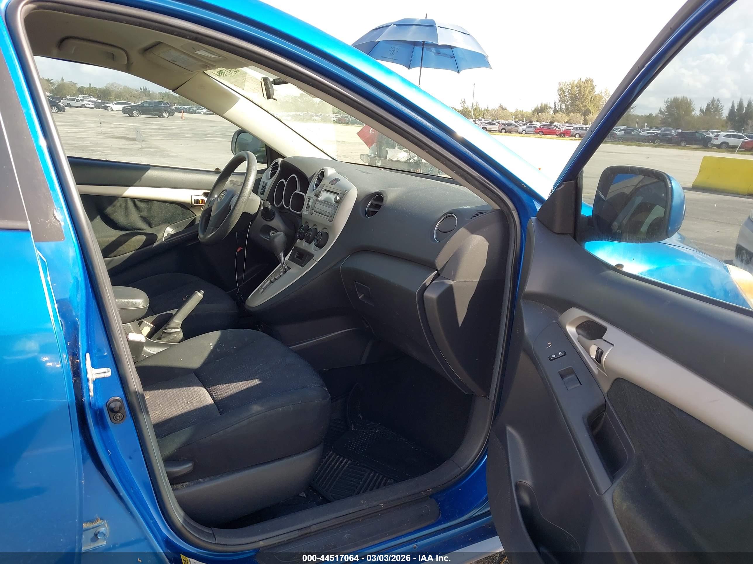 TOYOTA MATRIX image 5