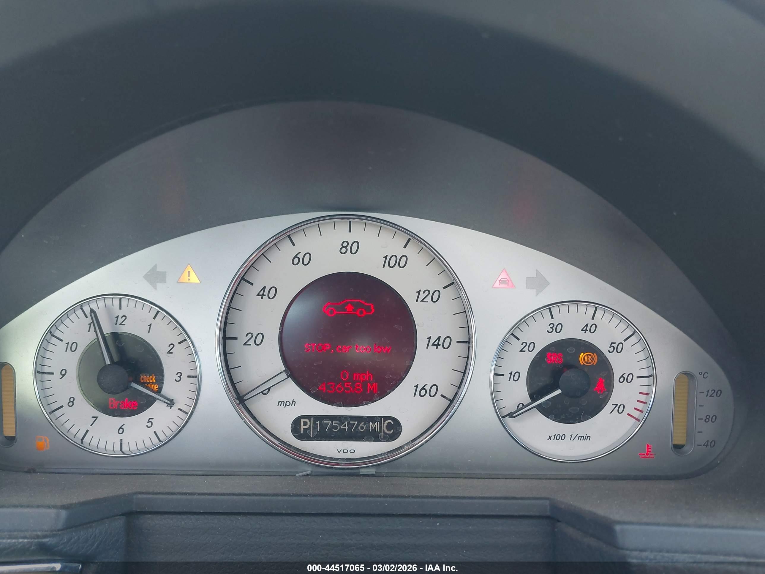 MERCEDES-BENZ E image 7
