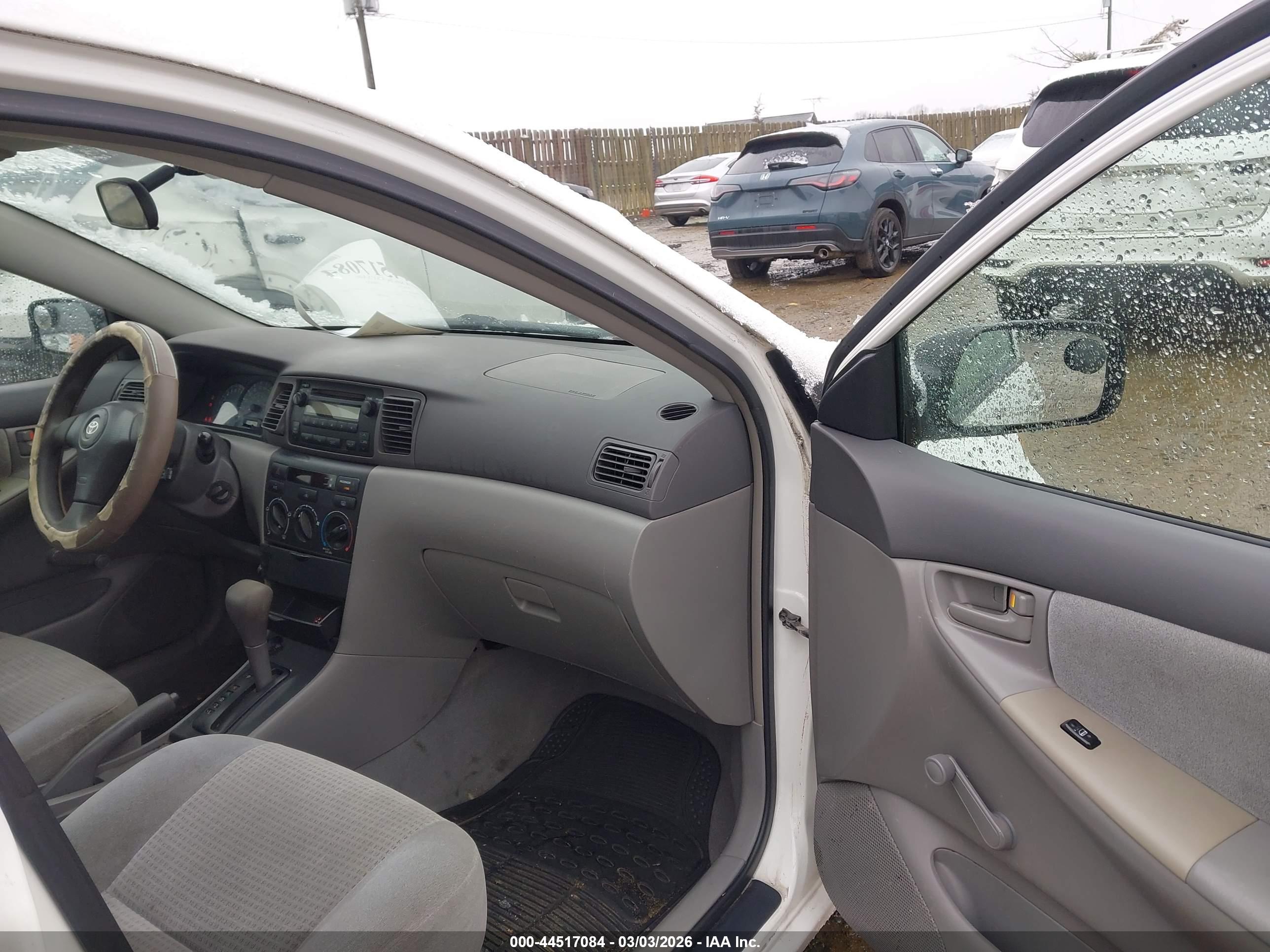 TOYOTA COROLLA image 5