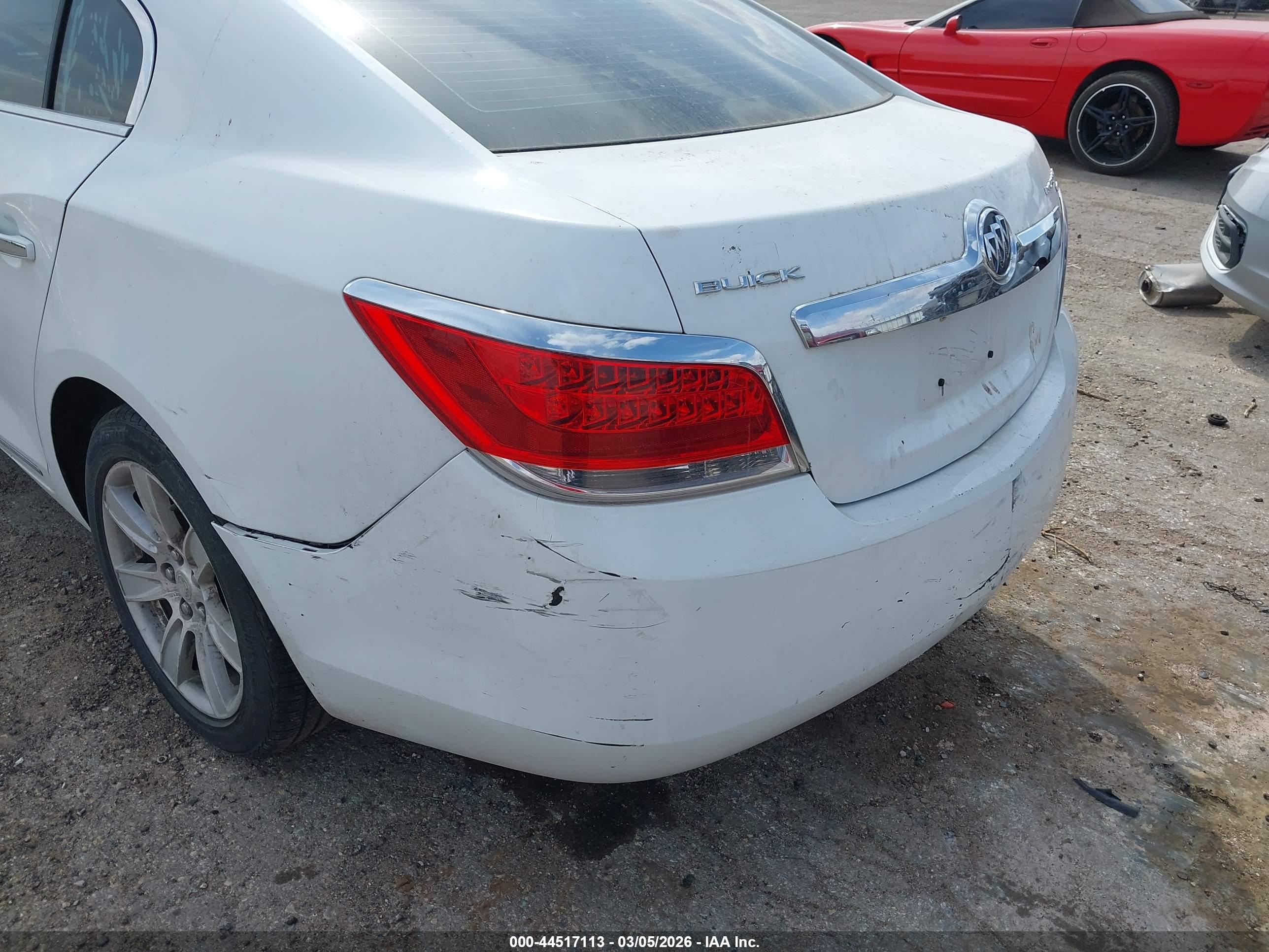 BUICK LACROSSE image 6