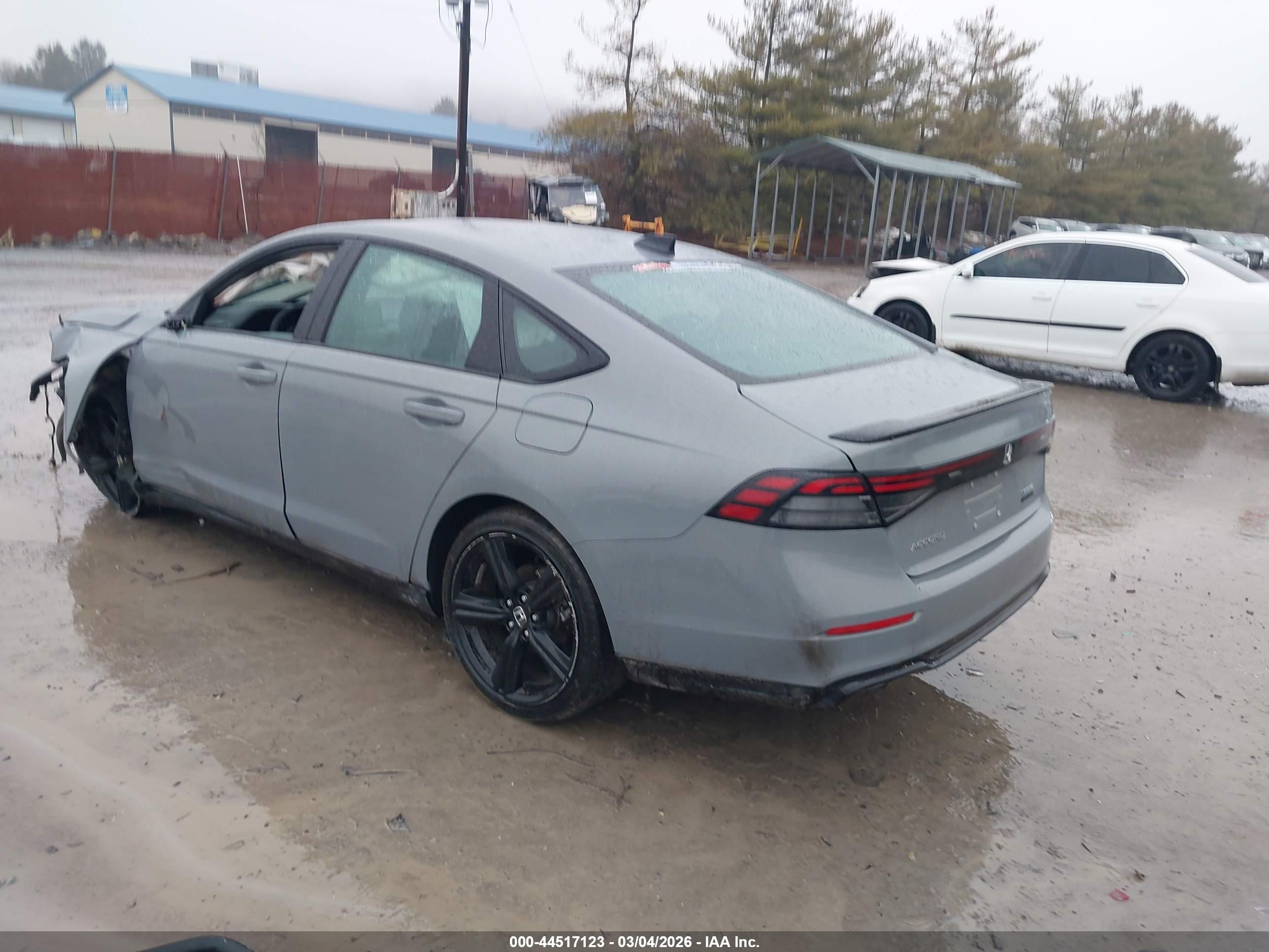 HONDA ACCORD image 3