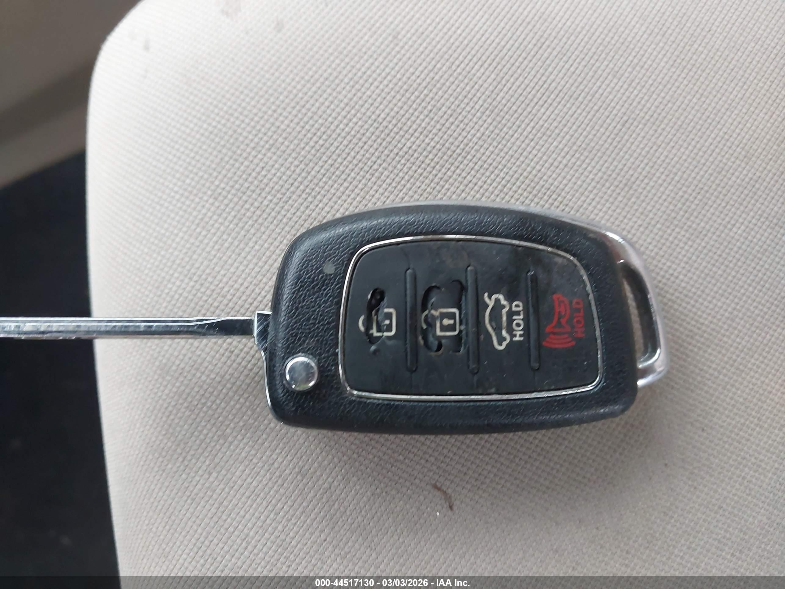 HYUNDAI SONATA image 11