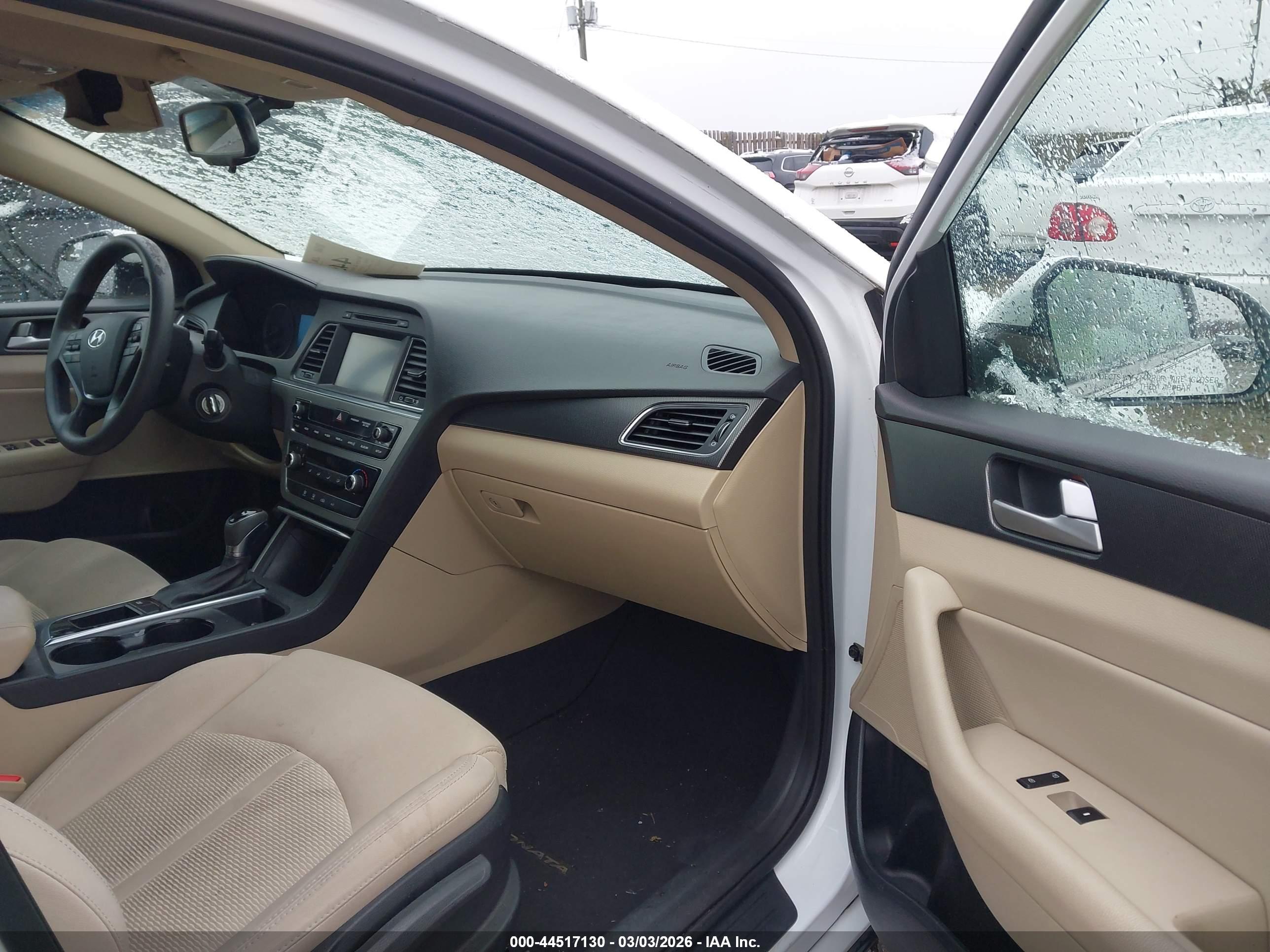 HYUNDAI SONATA image 5
