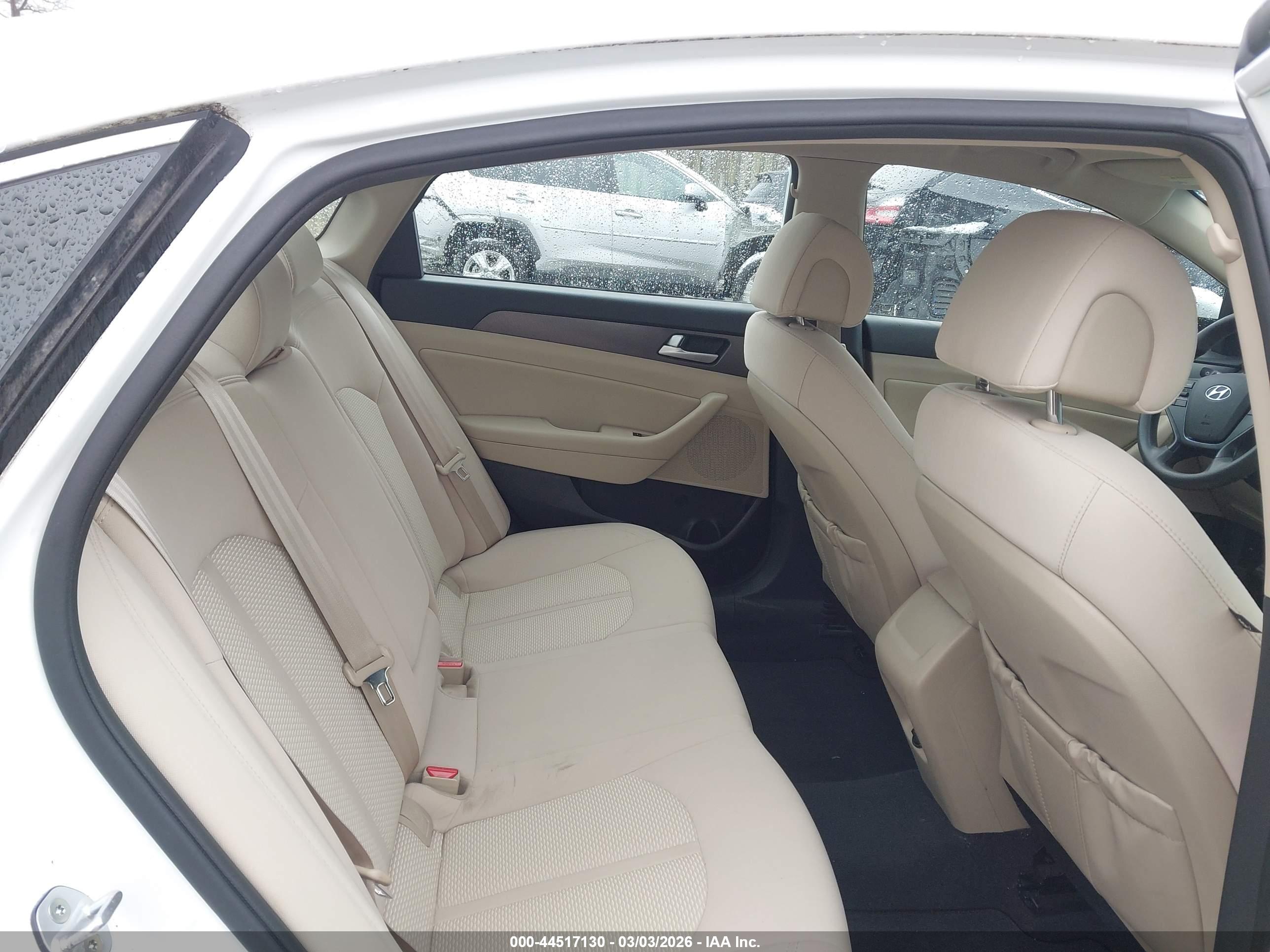 HYUNDAI SONATA image 8