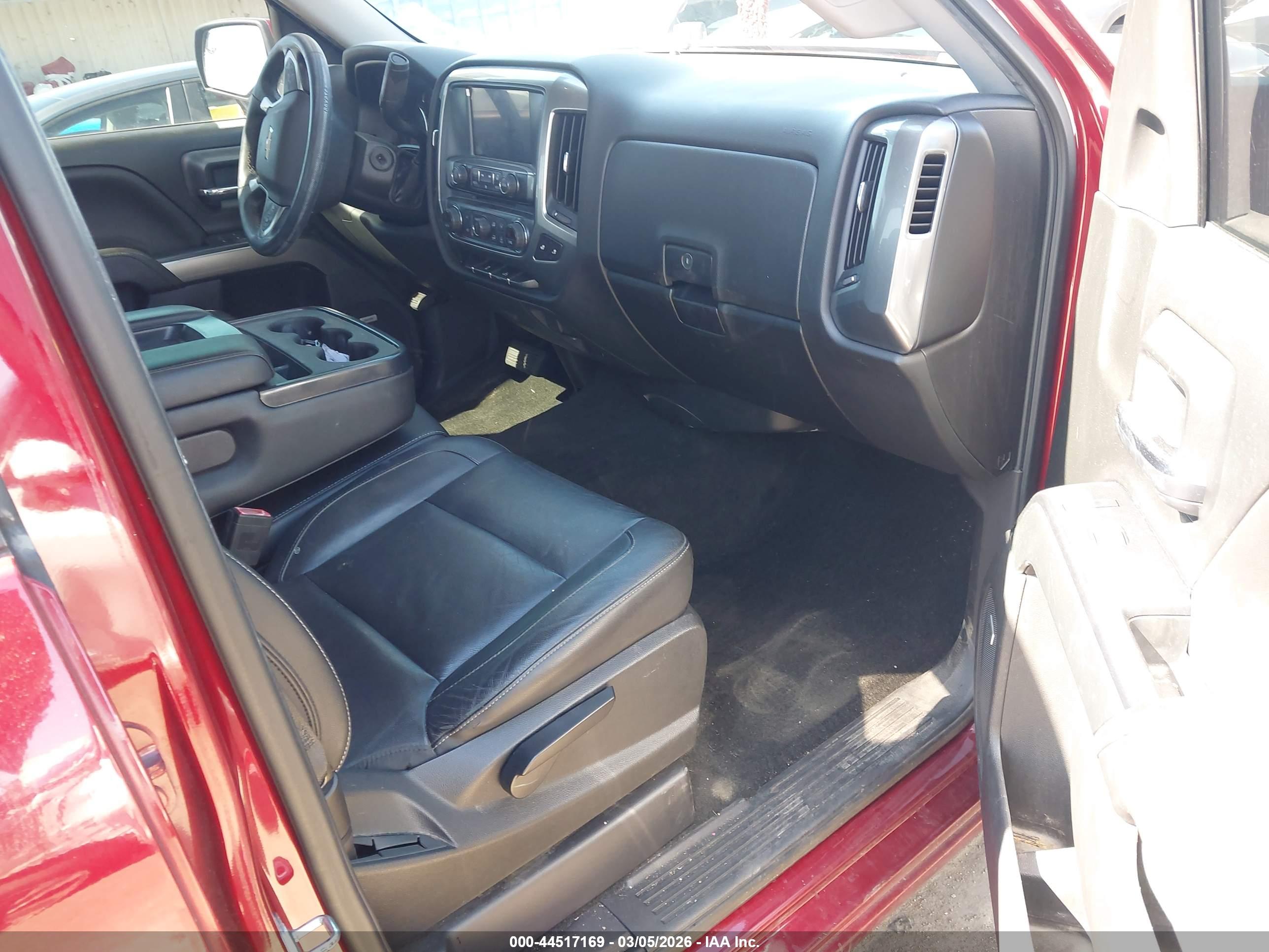 CHEVROLET SILVERADO image 5