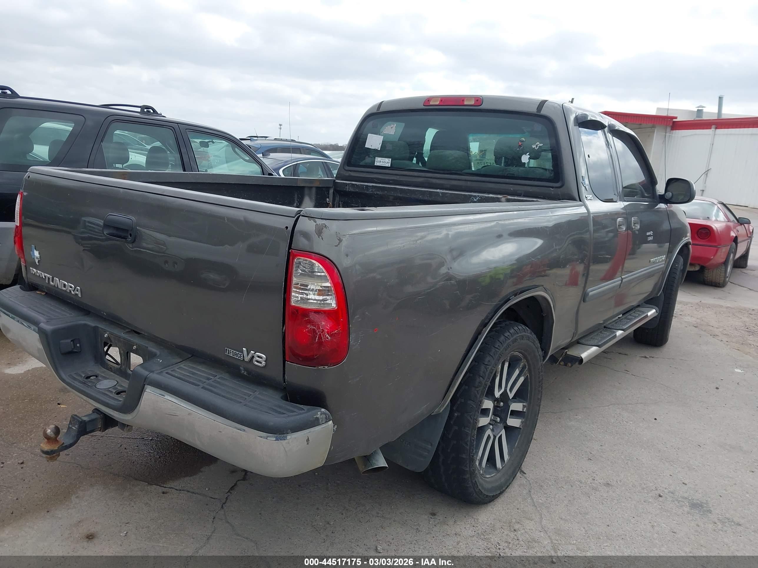 TOYOTA TUNDRA image 4