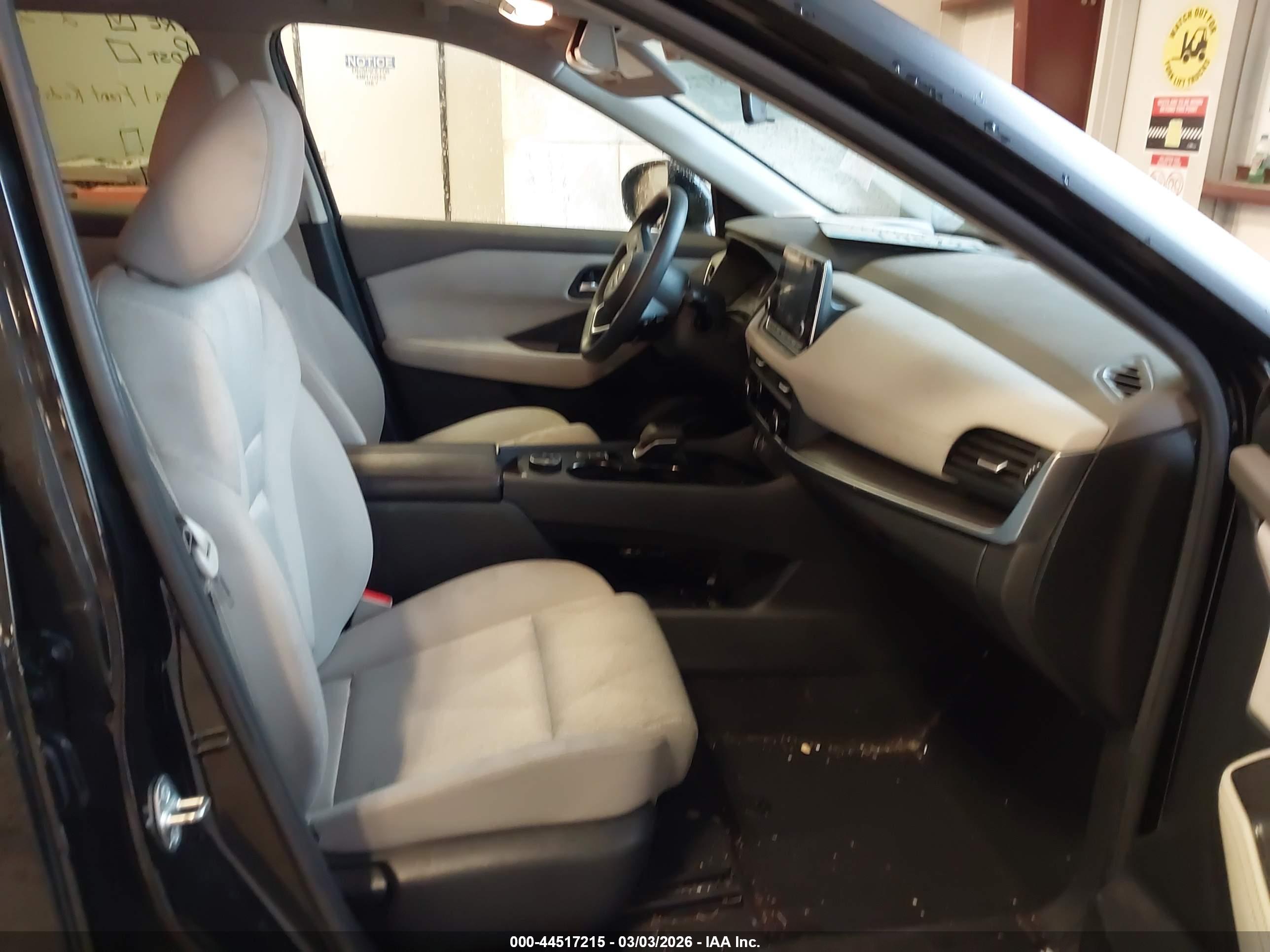 NISSAN ROGUE image 5