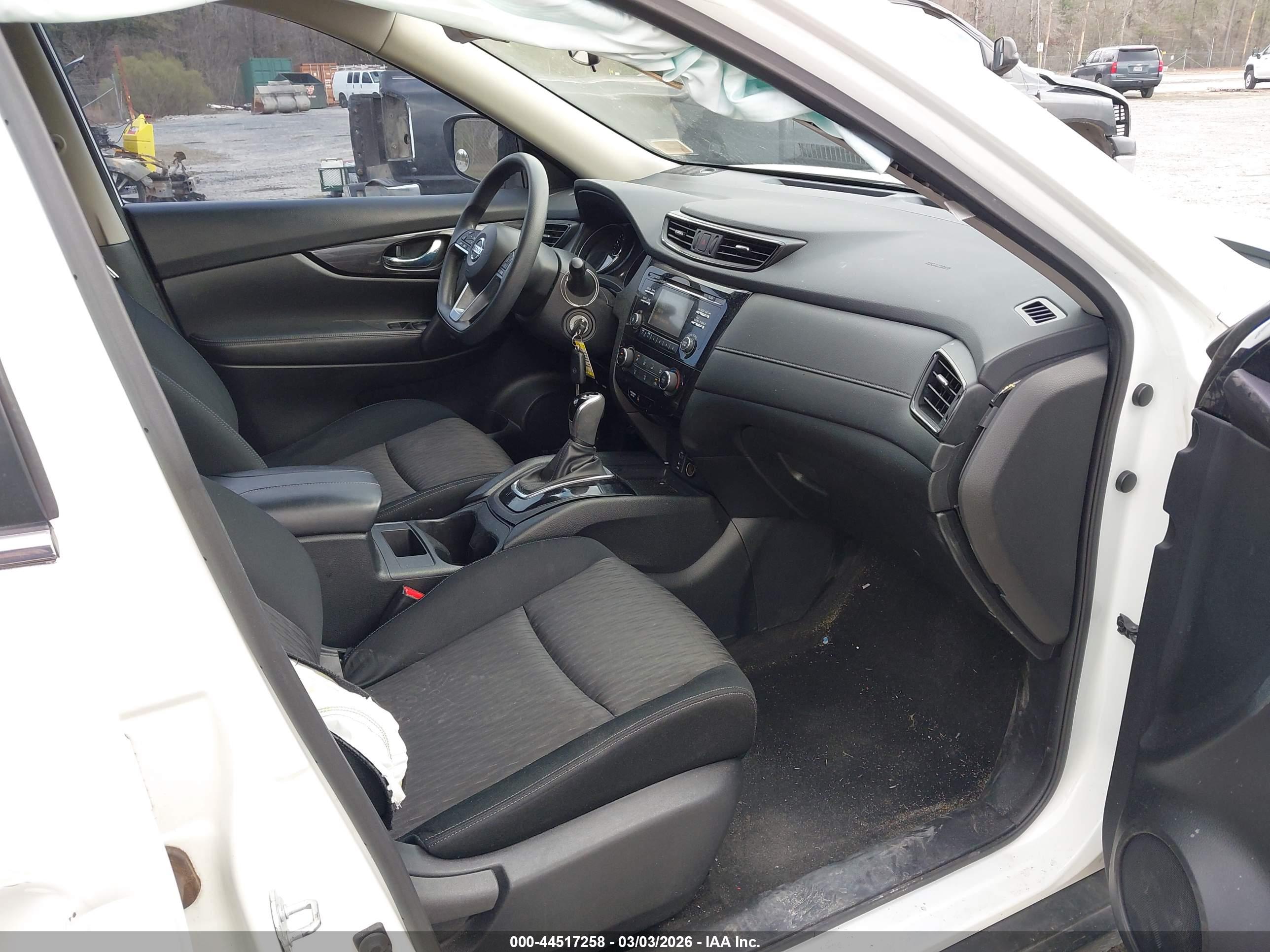 NISSAN ROGUE image 5
