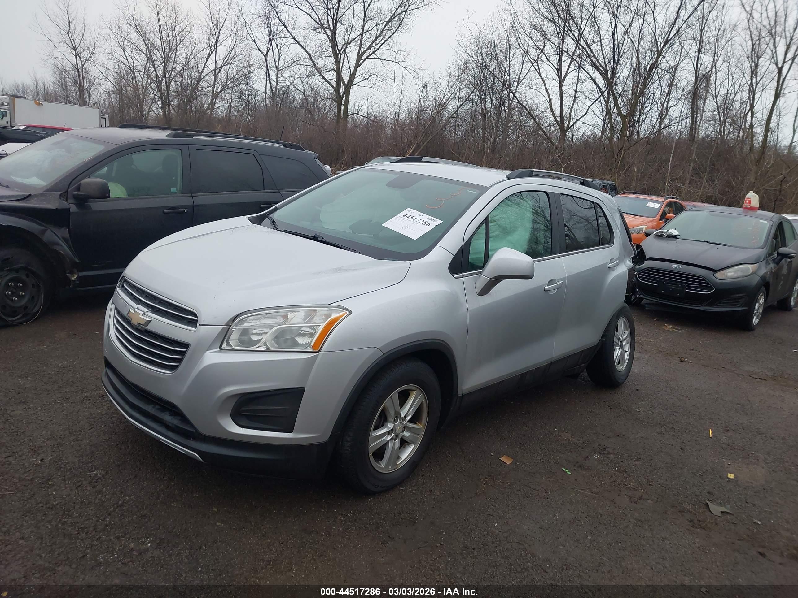 CHEVROLET TRAX image 2