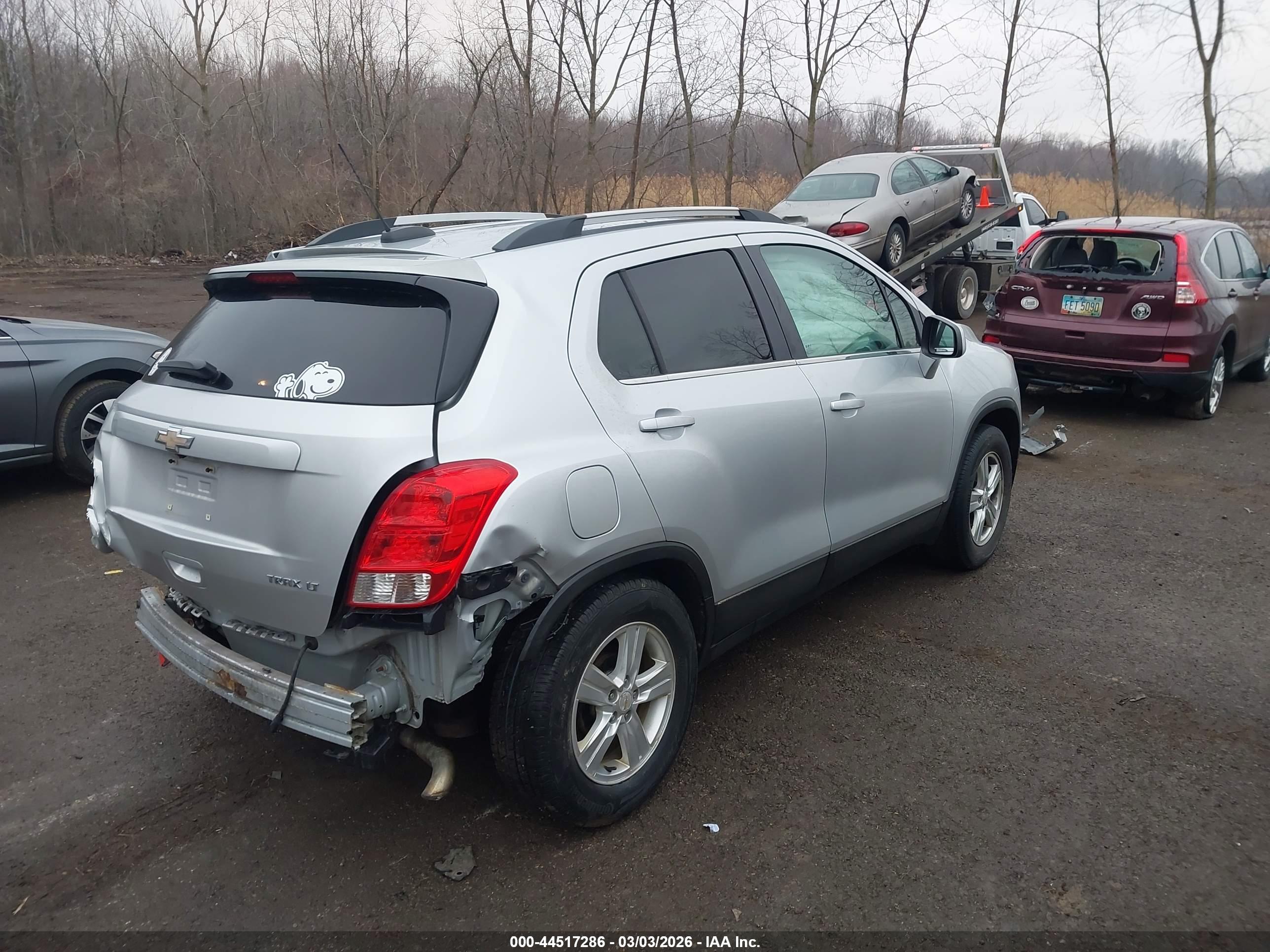 CHEVROLET TRAX image 4