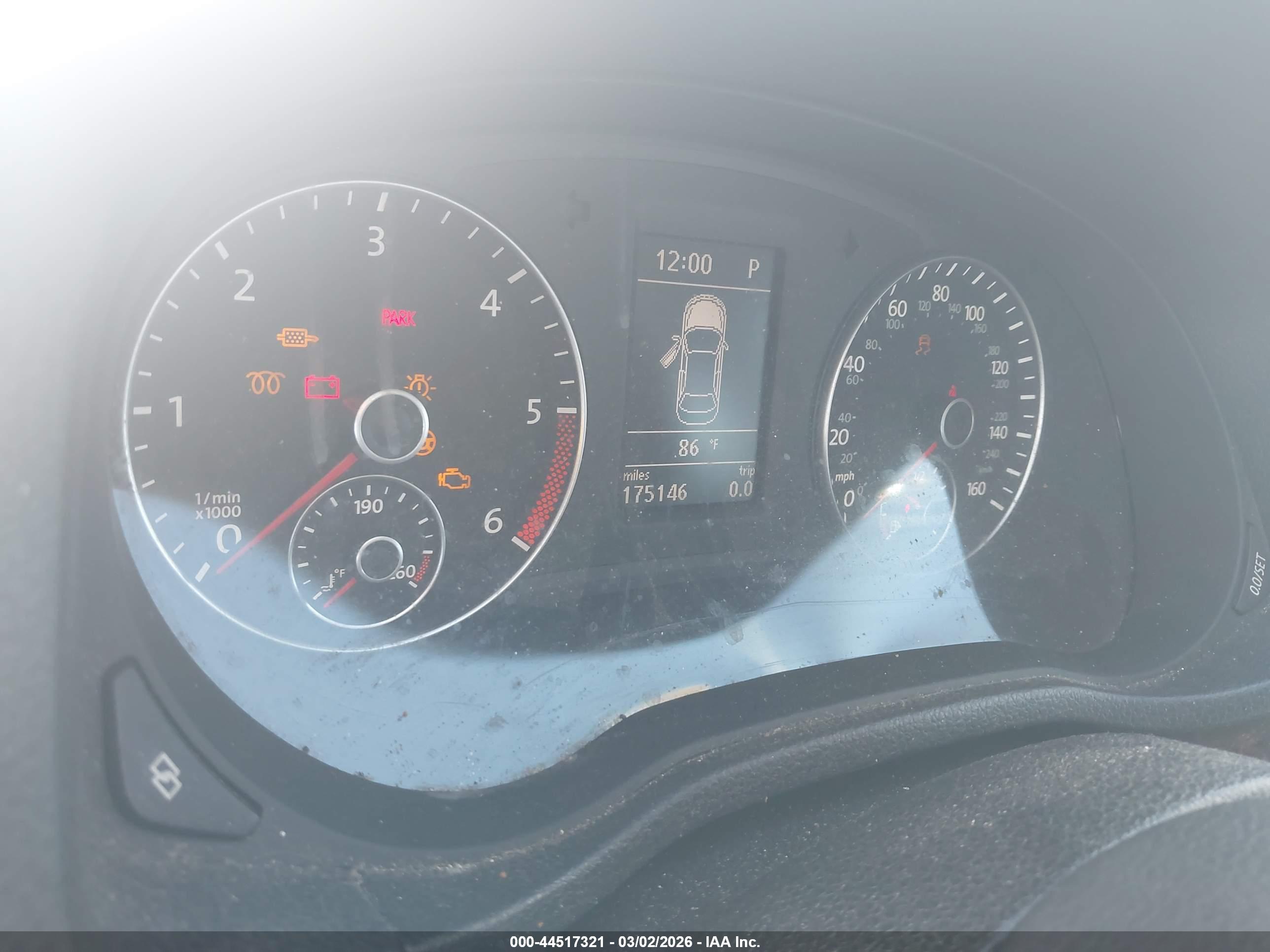 VOLKSWAGEN PASSAT image 7