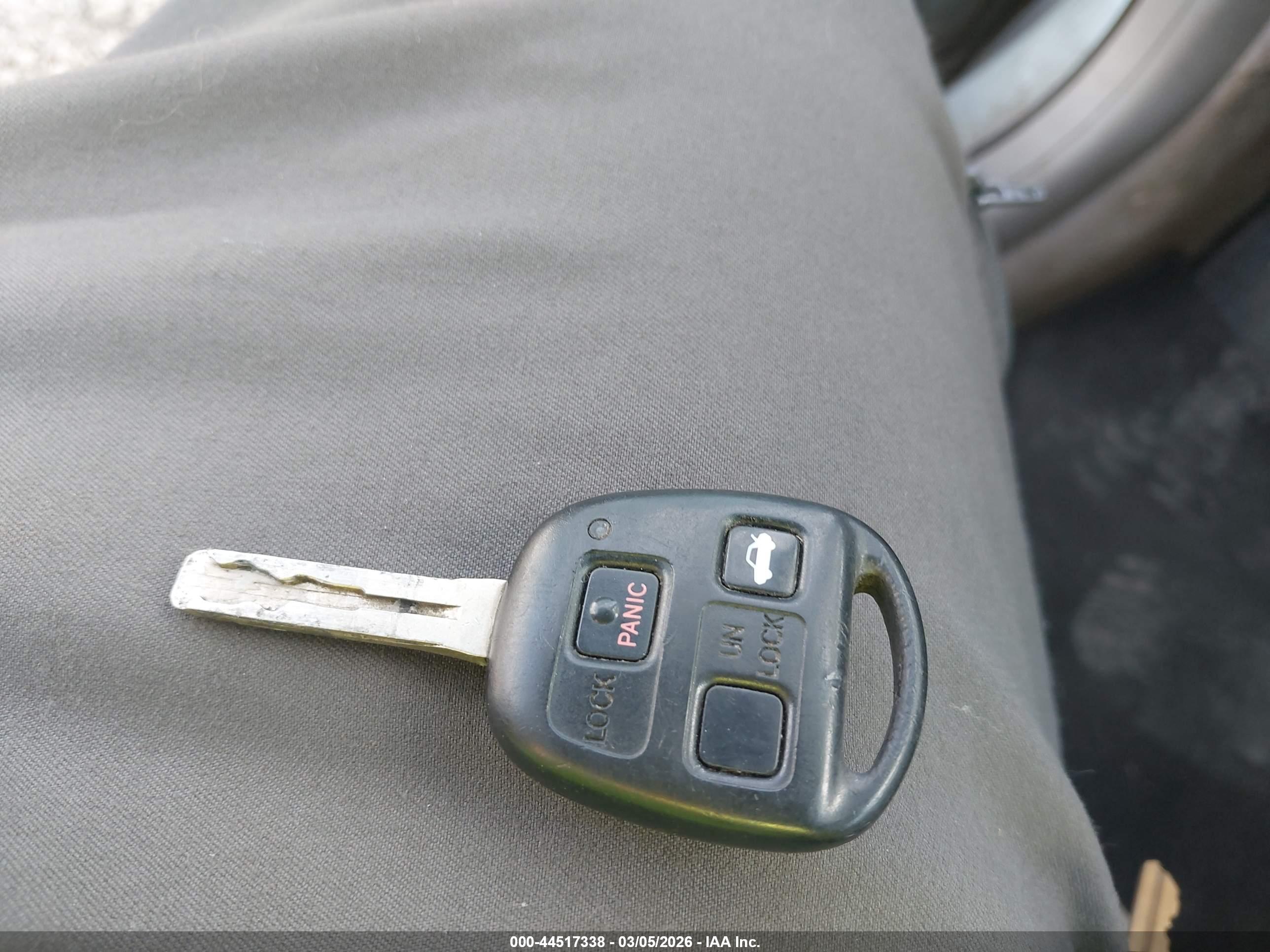 LEXUS ES image 11