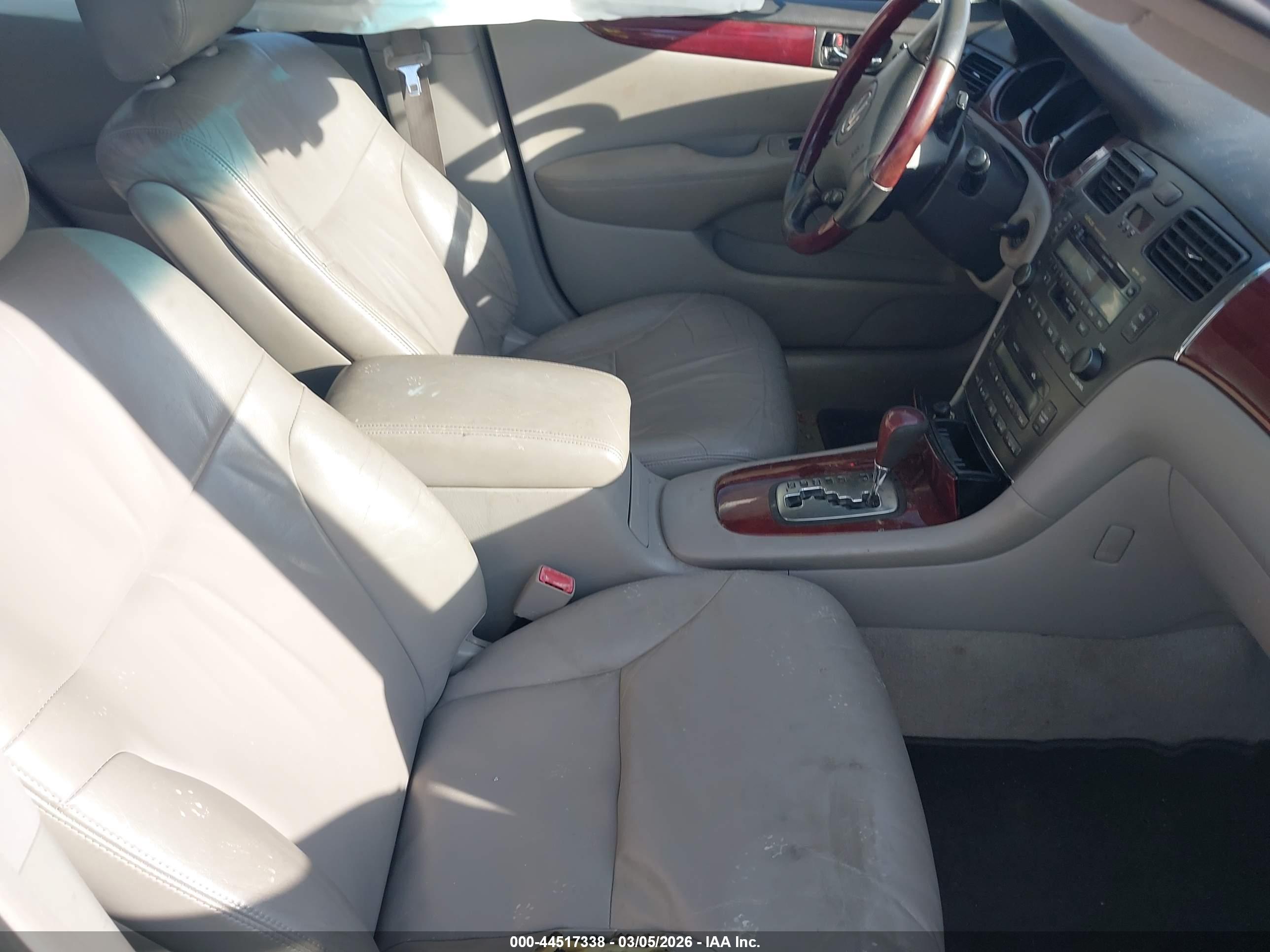 LEXUS ES image 5
