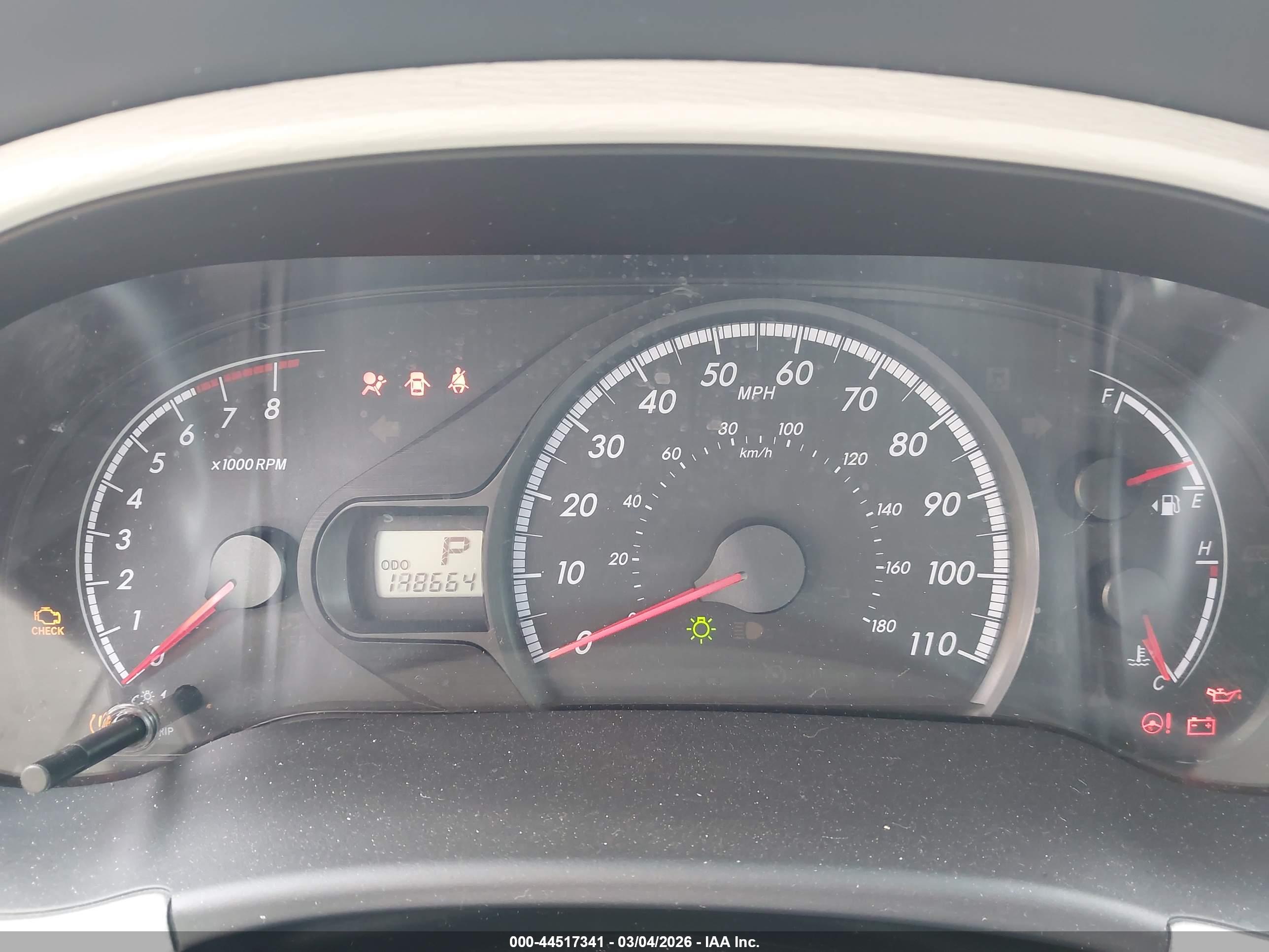 TOYOTA SIENNA image 7