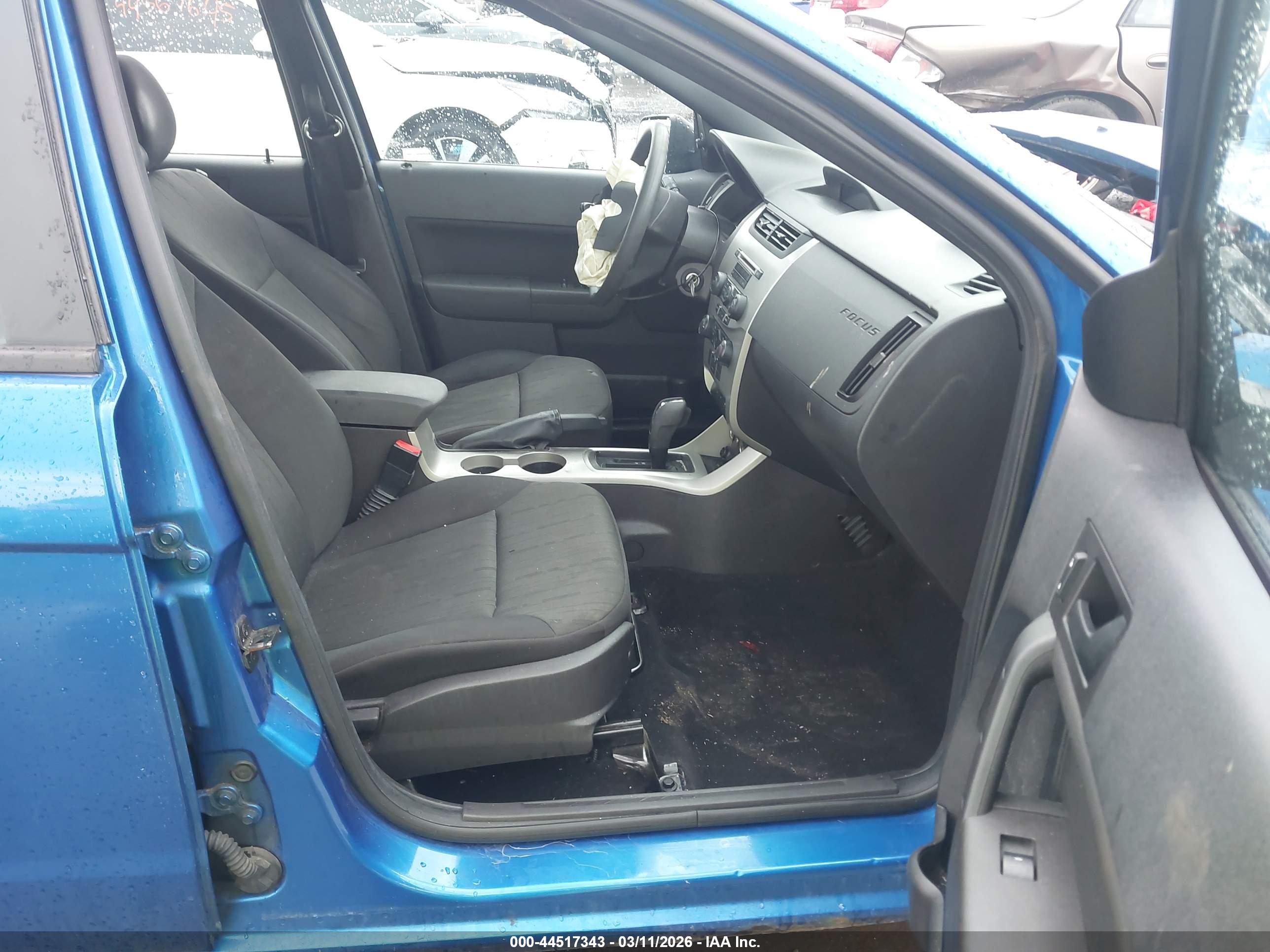 FORD FOCUS image 5