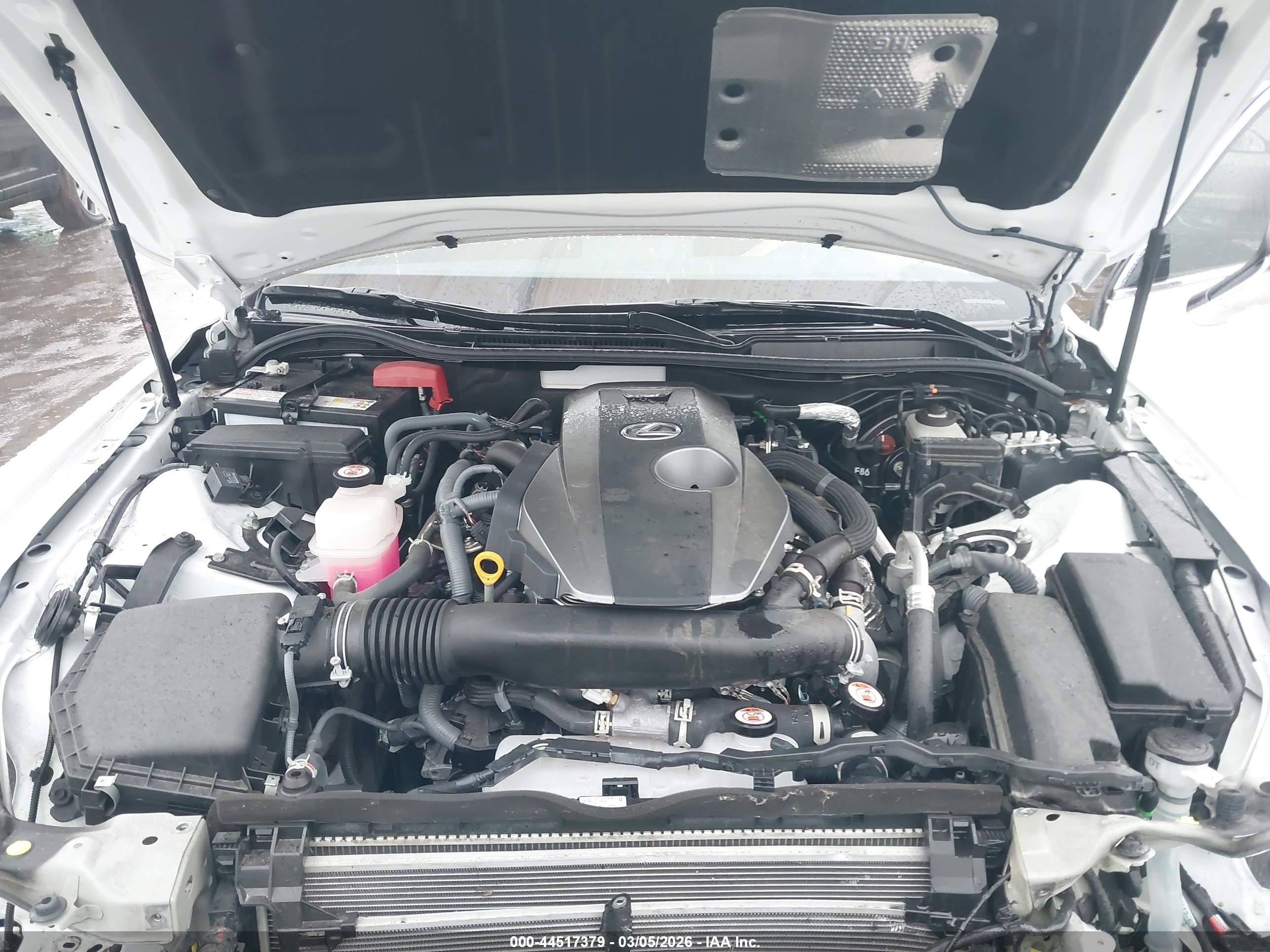 LEXUS IS image 10