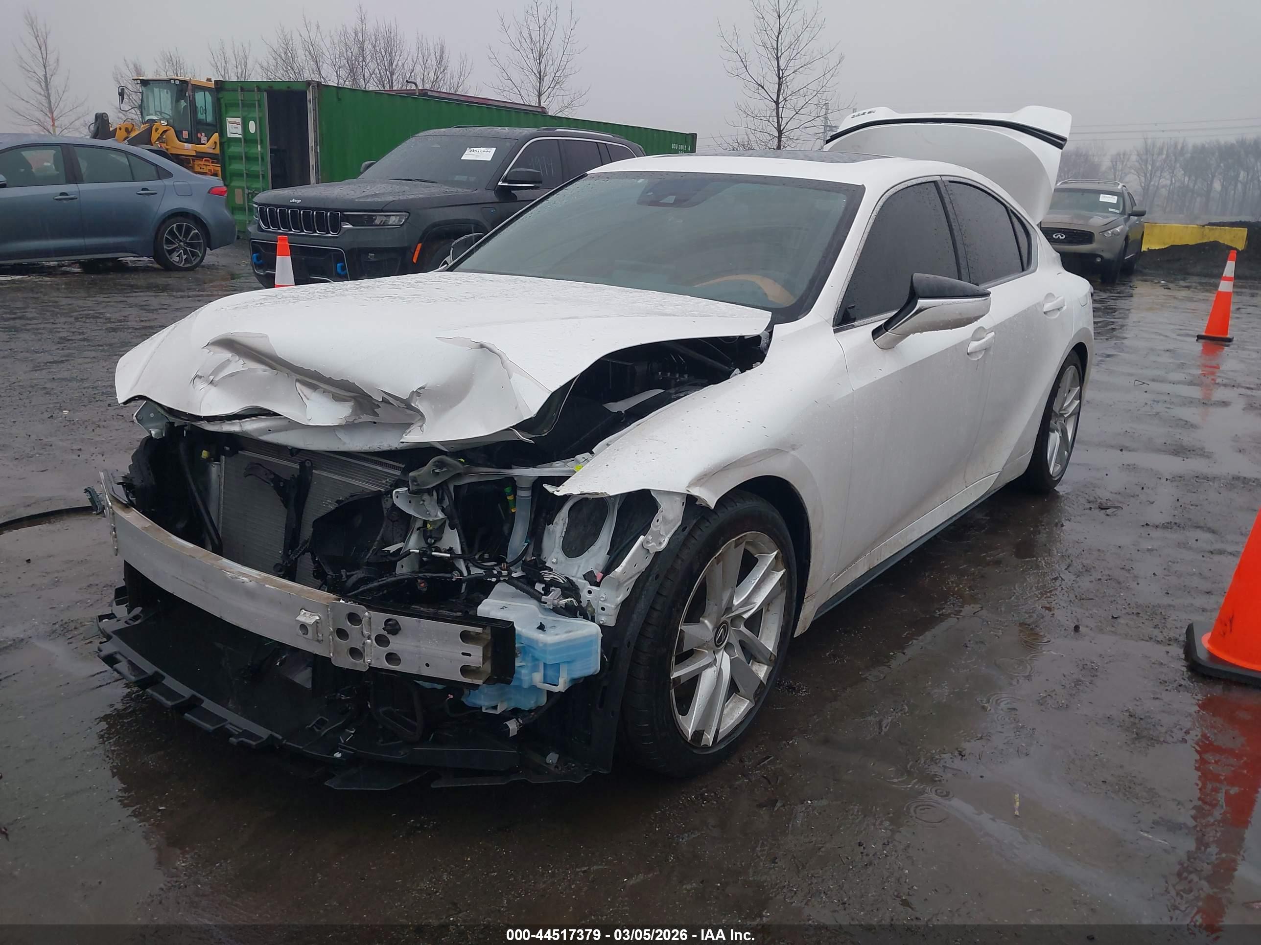 LEXUS IS image 6