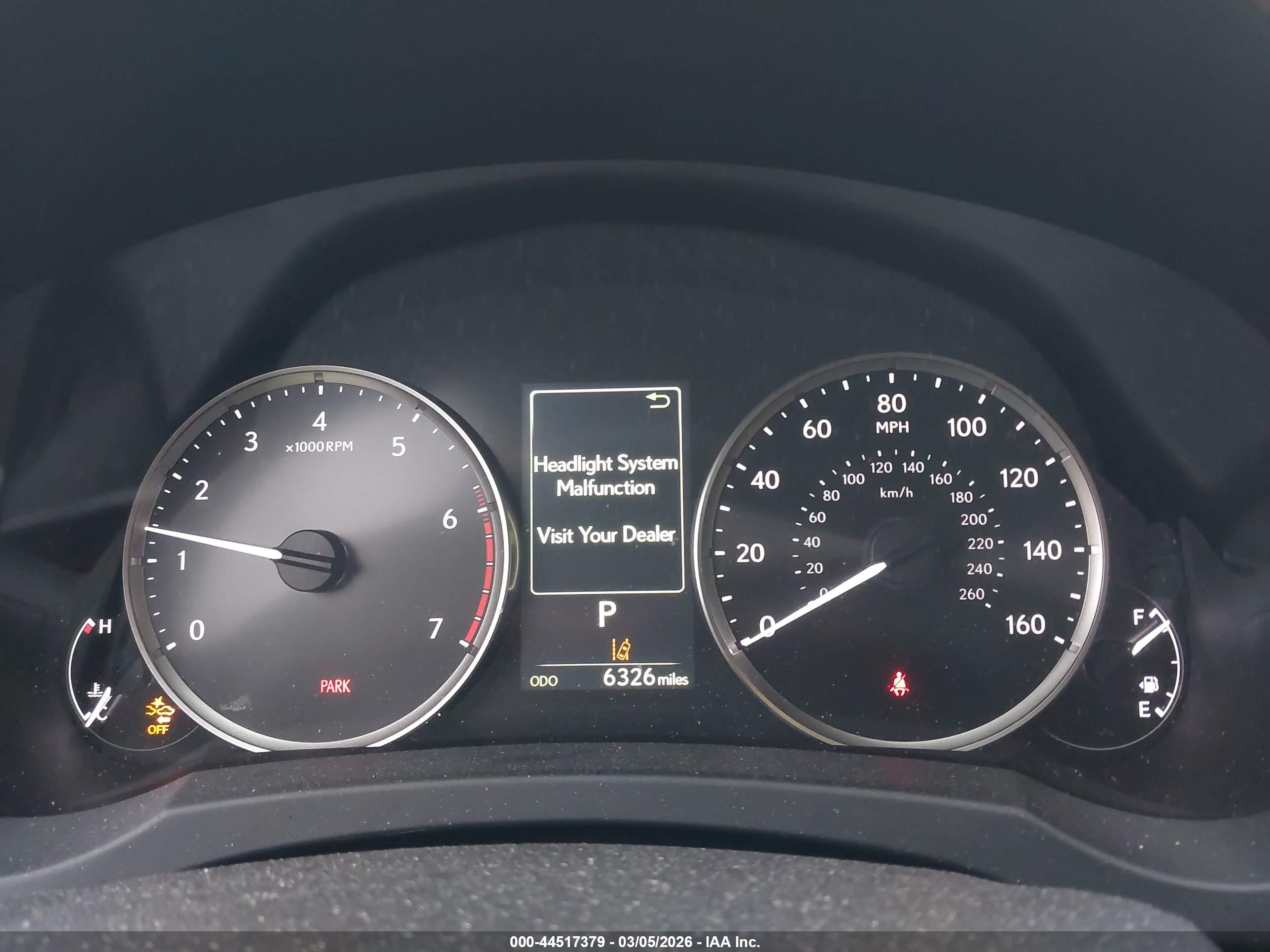 LEXUS IS image 7