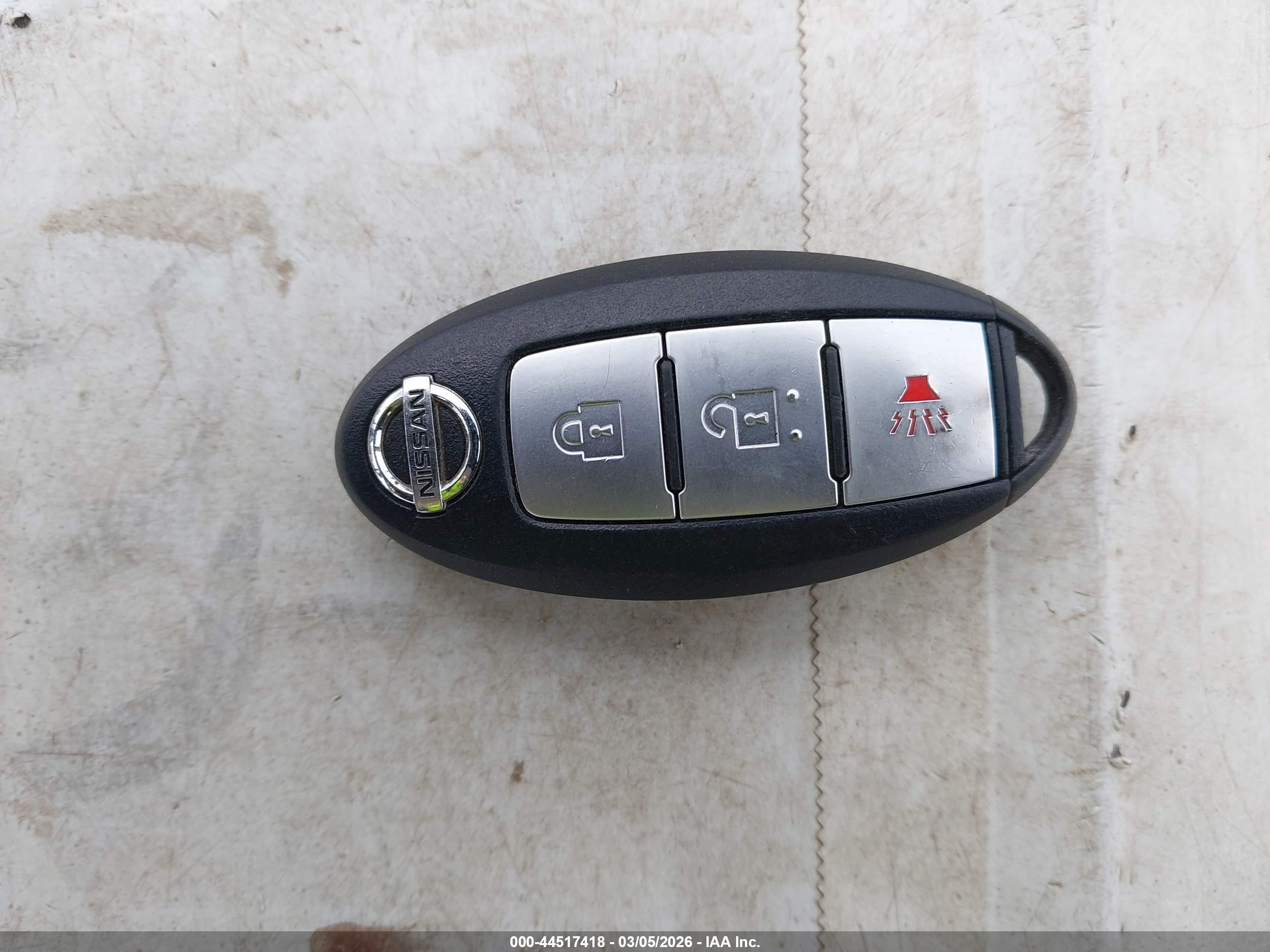 NISSAN TITAN image 11