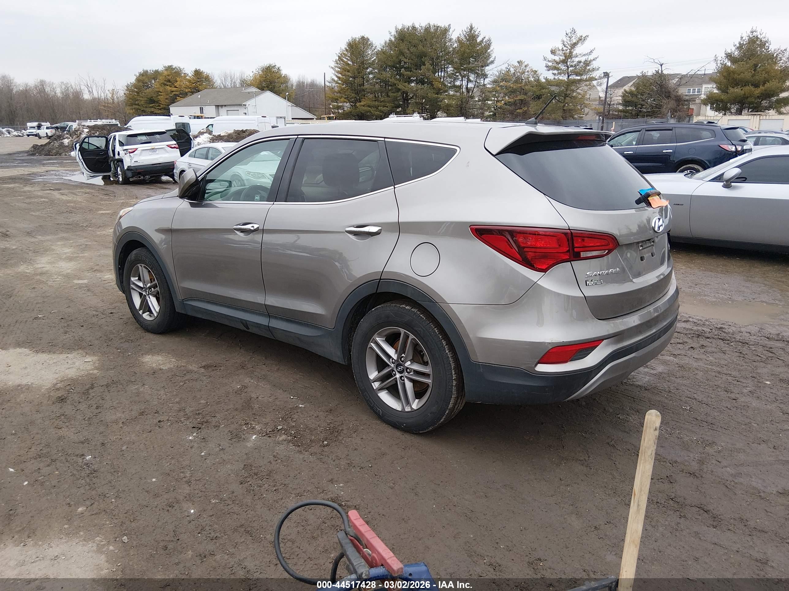 HYUNDAI SANTA image 3