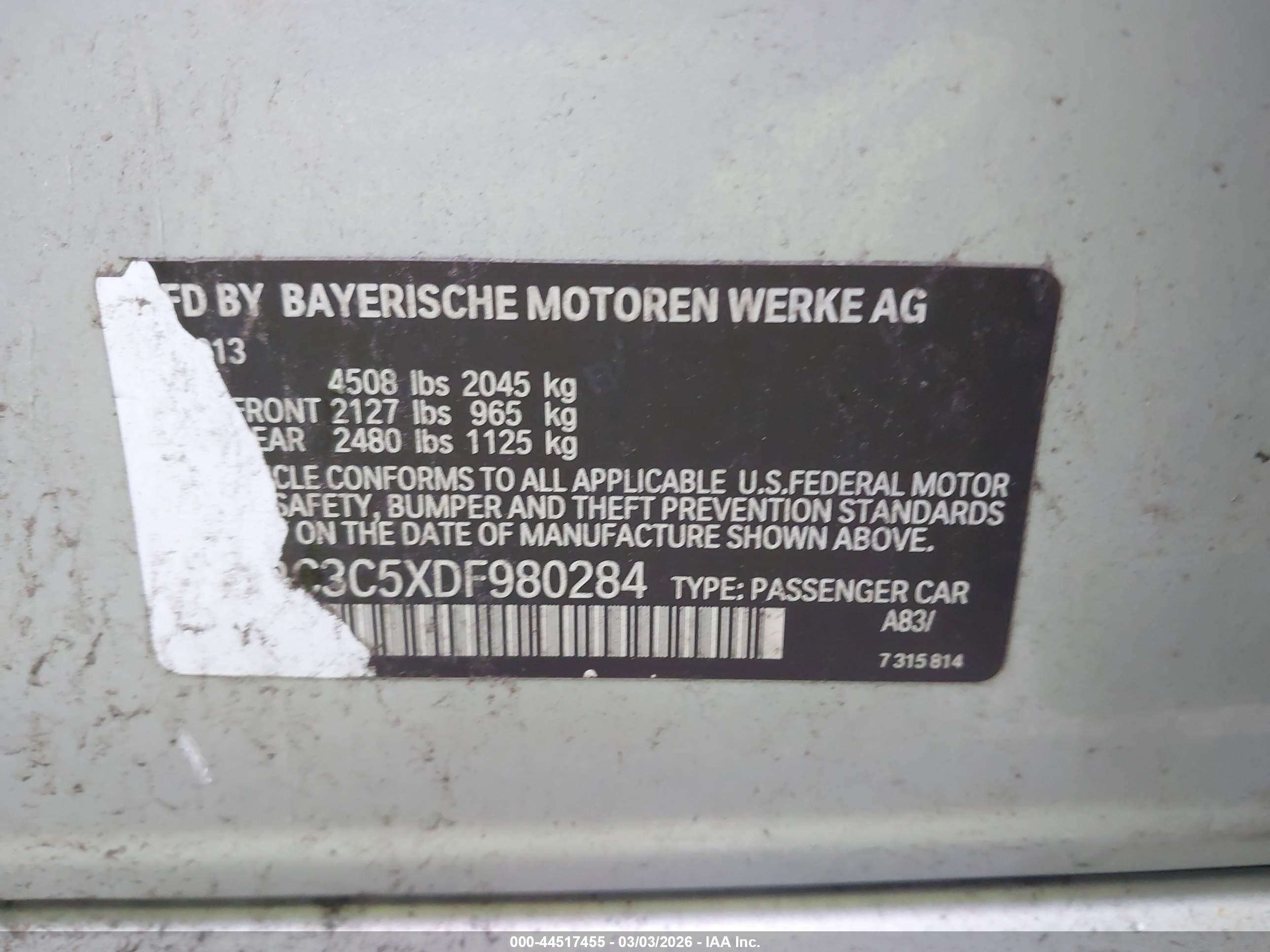 BMW 320I image 9