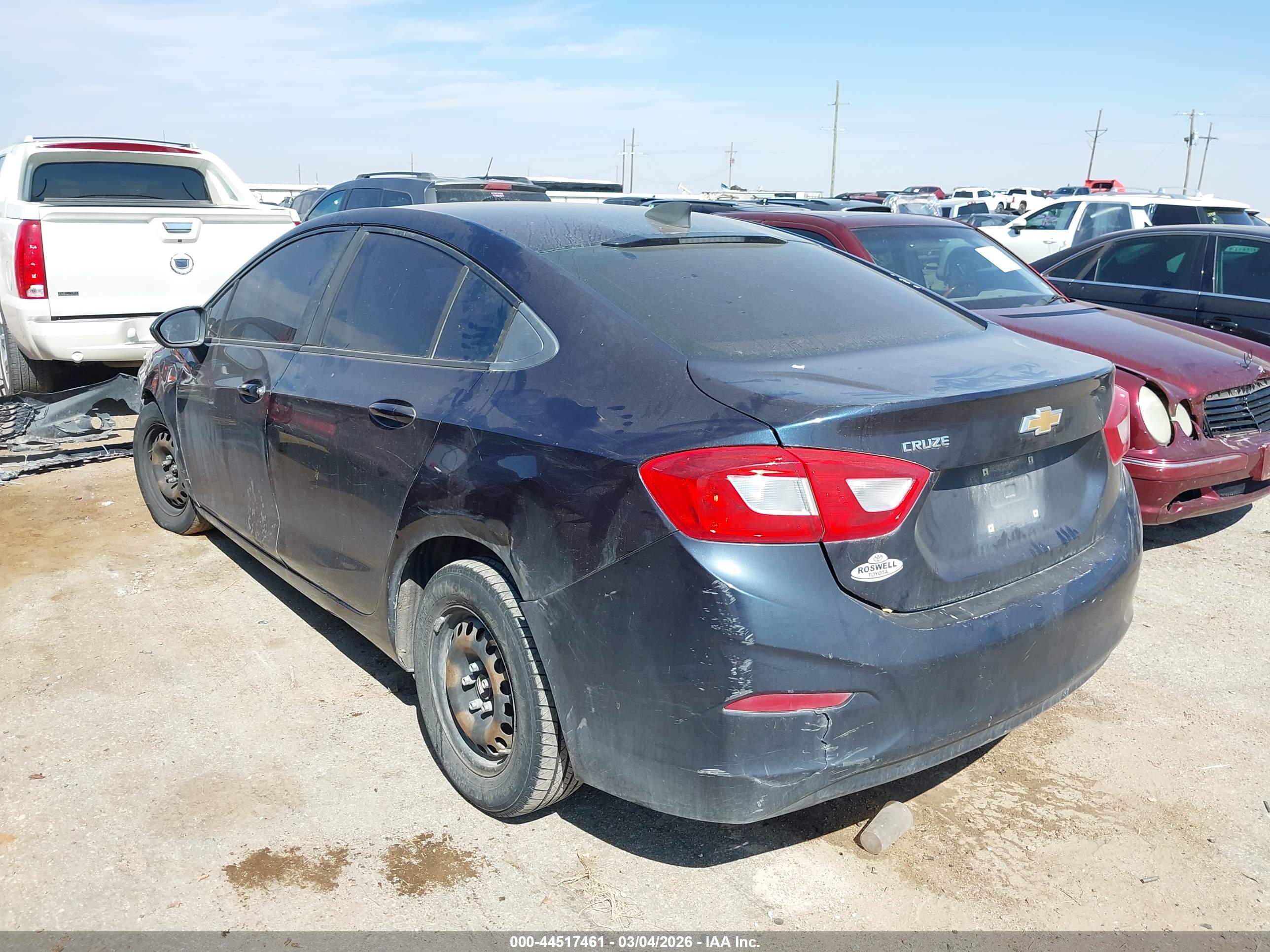 CHEVROLET CRUZE image 3