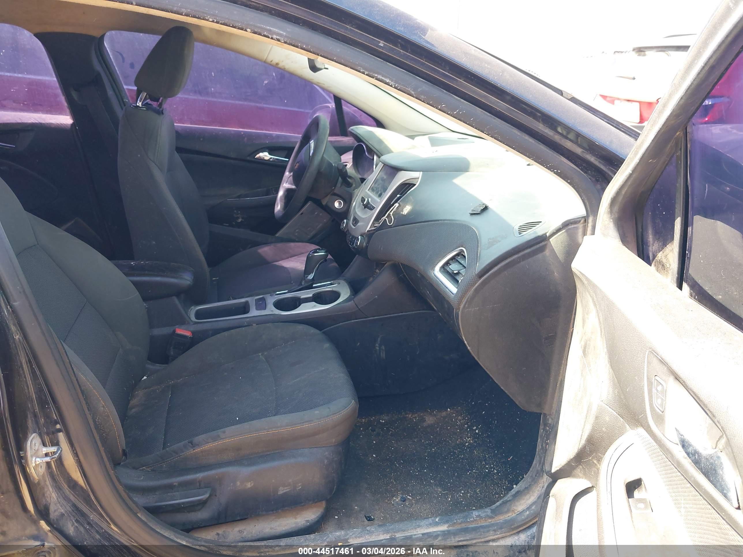 CHEVROLET CRUZE image 5