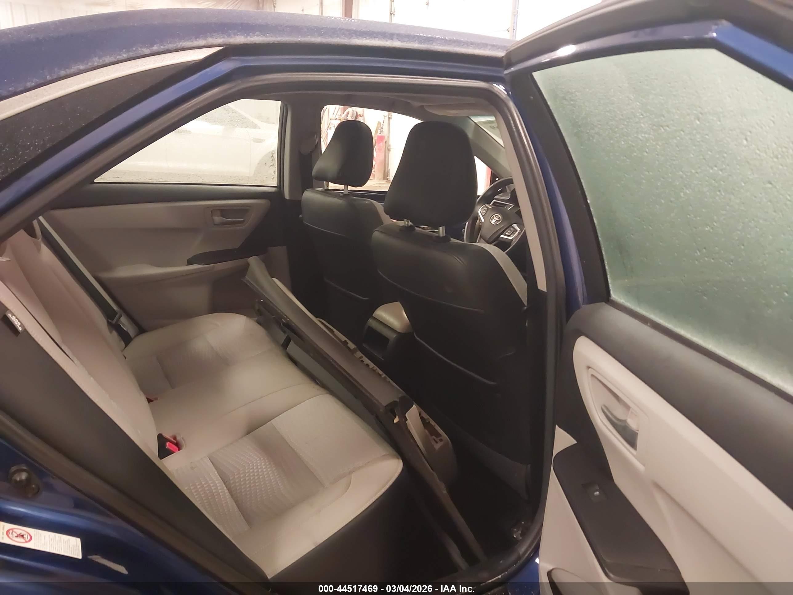 TOYOTA CAMRY image 8
