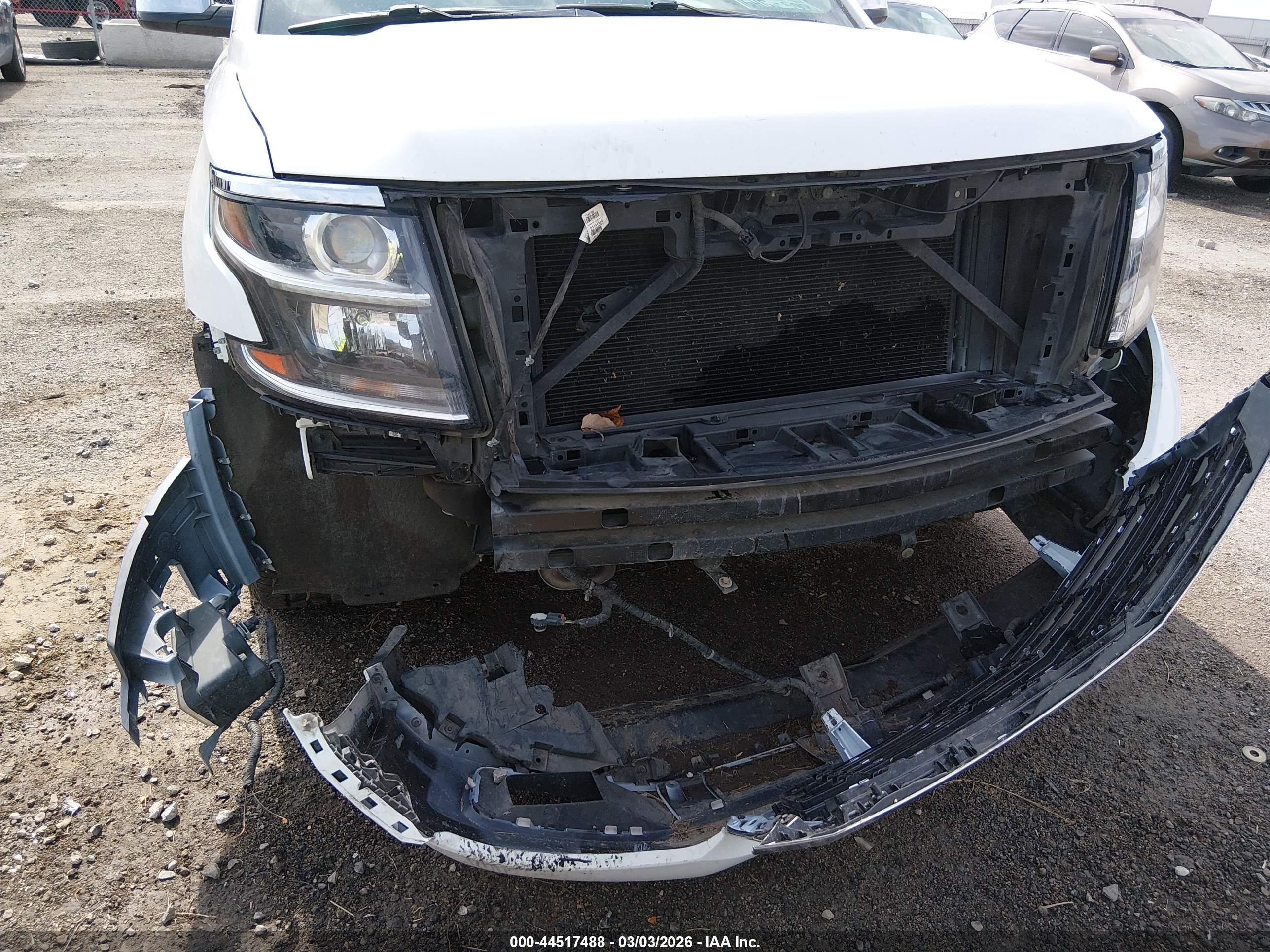 CHEVROLET TAHOE image 6
