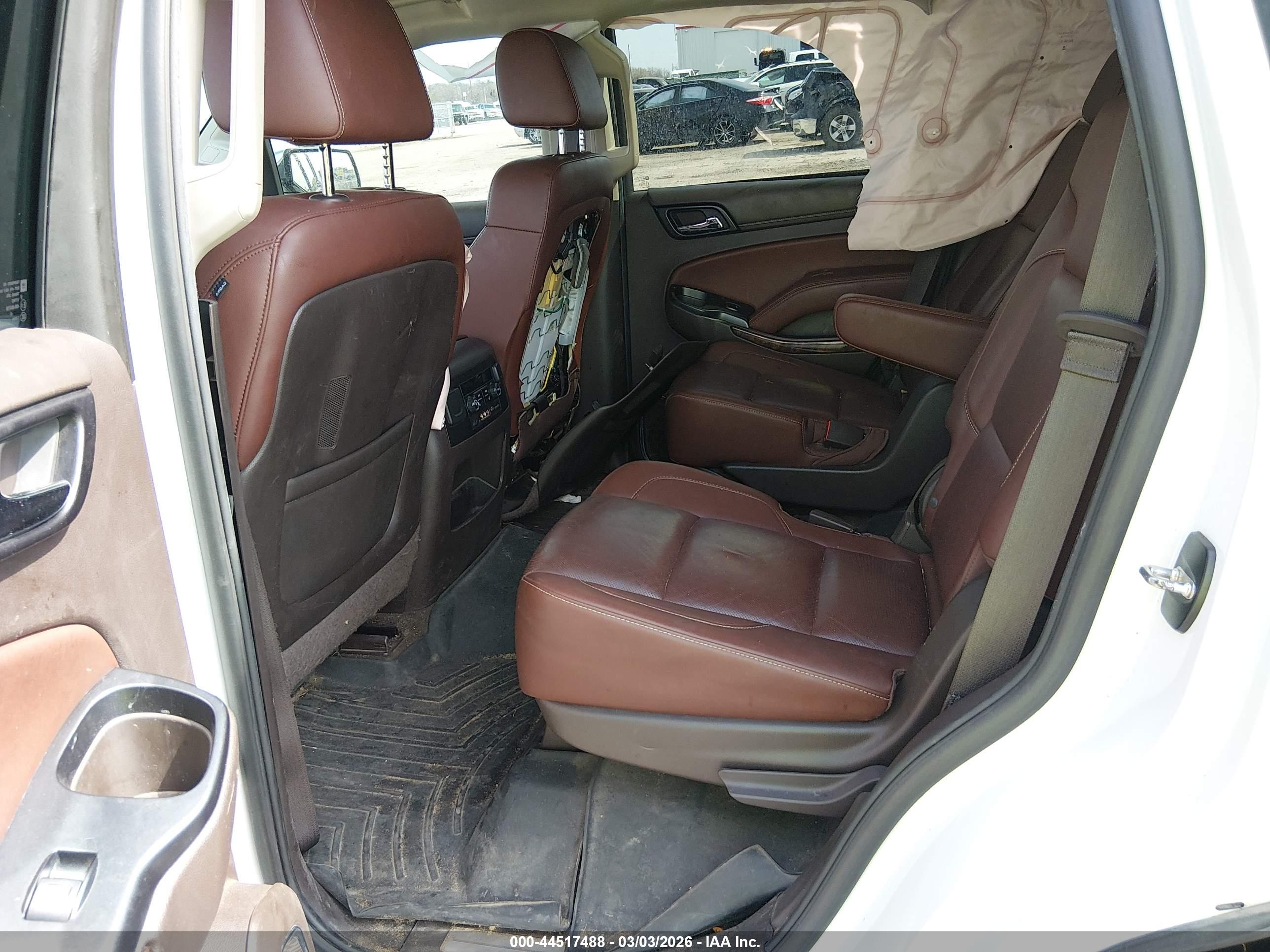 CHEVROLET TAHOE image 8
