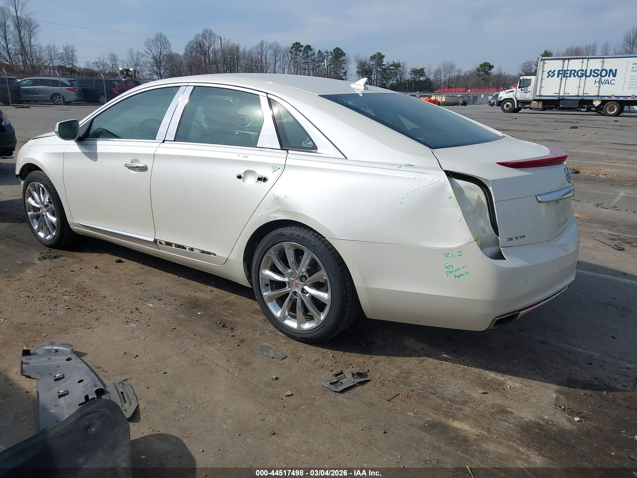 CADILLAC XTS image 3