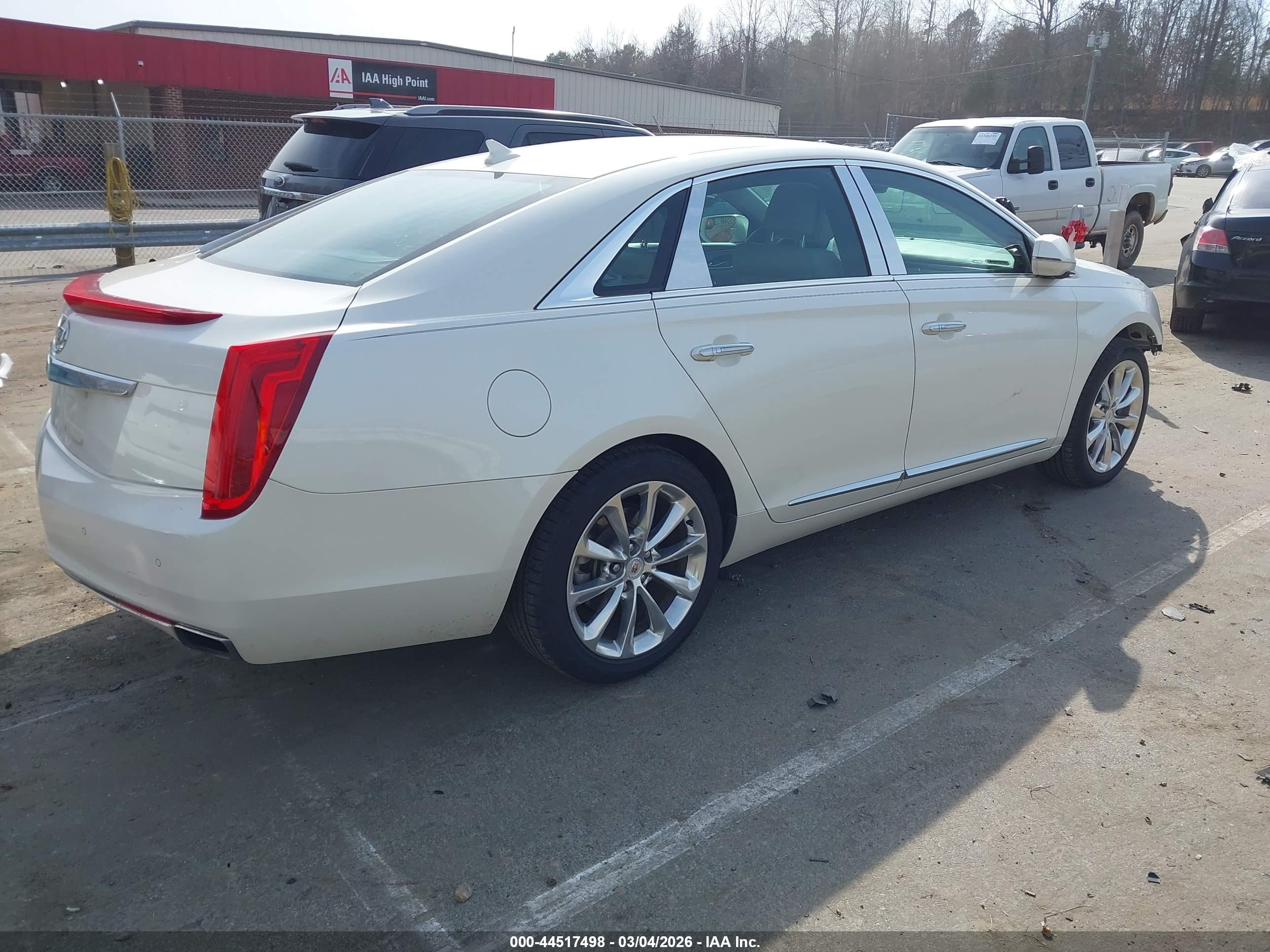 CADILLAC XTS image 4