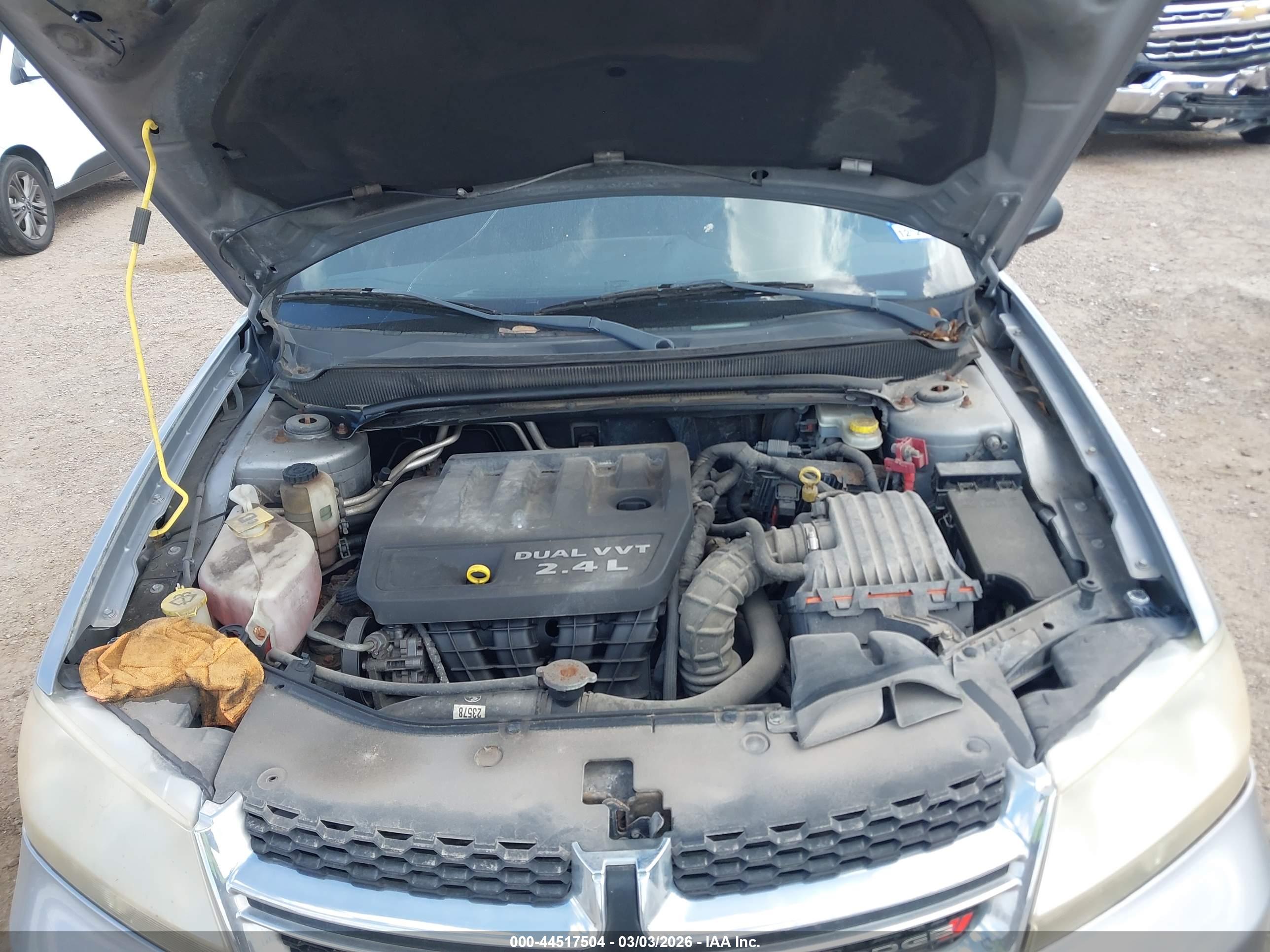 DODGE AVENGER image 10