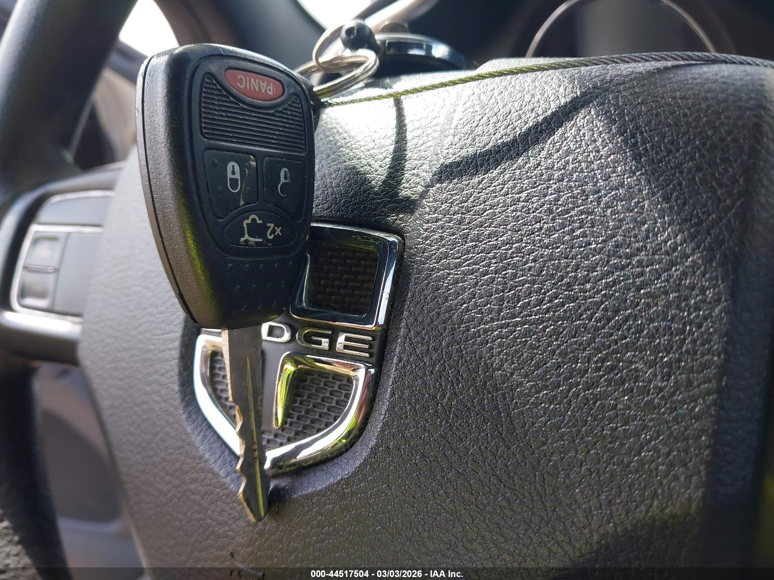 DODGE AVENGER image 11