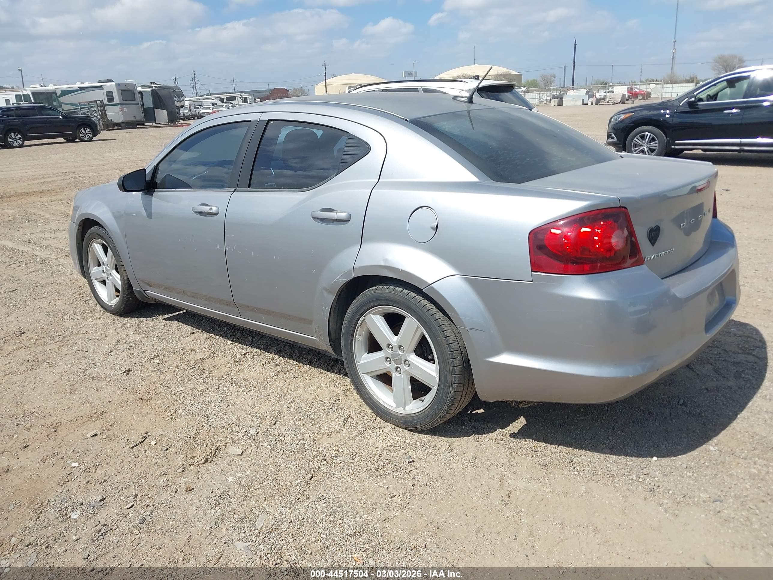 DODGE AVENGER image 3